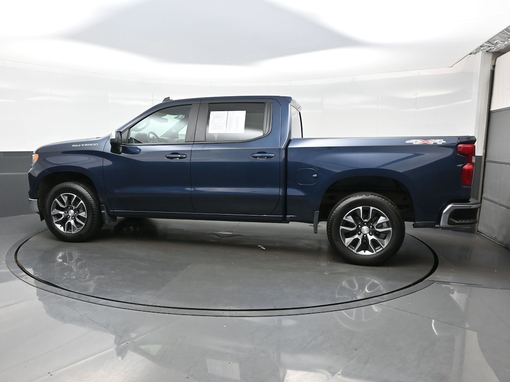 Used 2022 Chevrolet Silverado 1500 LT 4WD Crew Cab 147 LT w/2FL