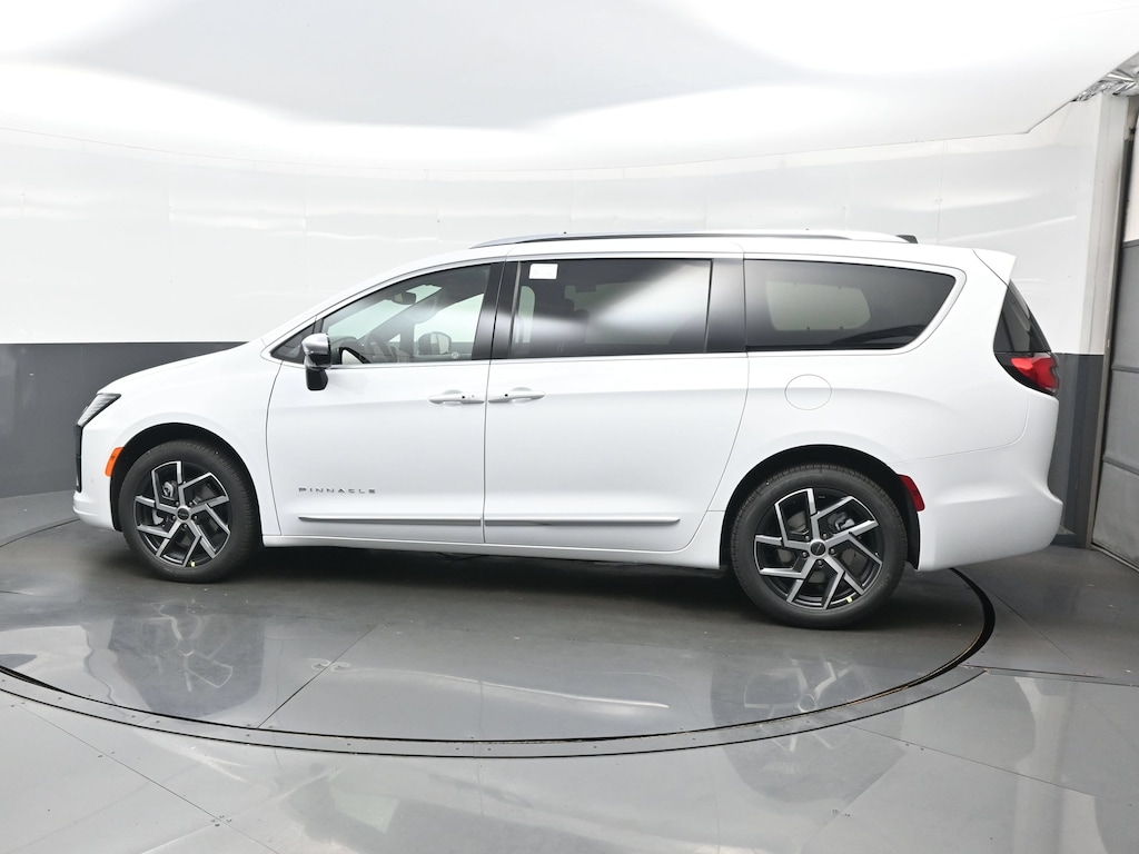 New 2027 Chrysler Pacifica PINNACLE AWD Passenger Van