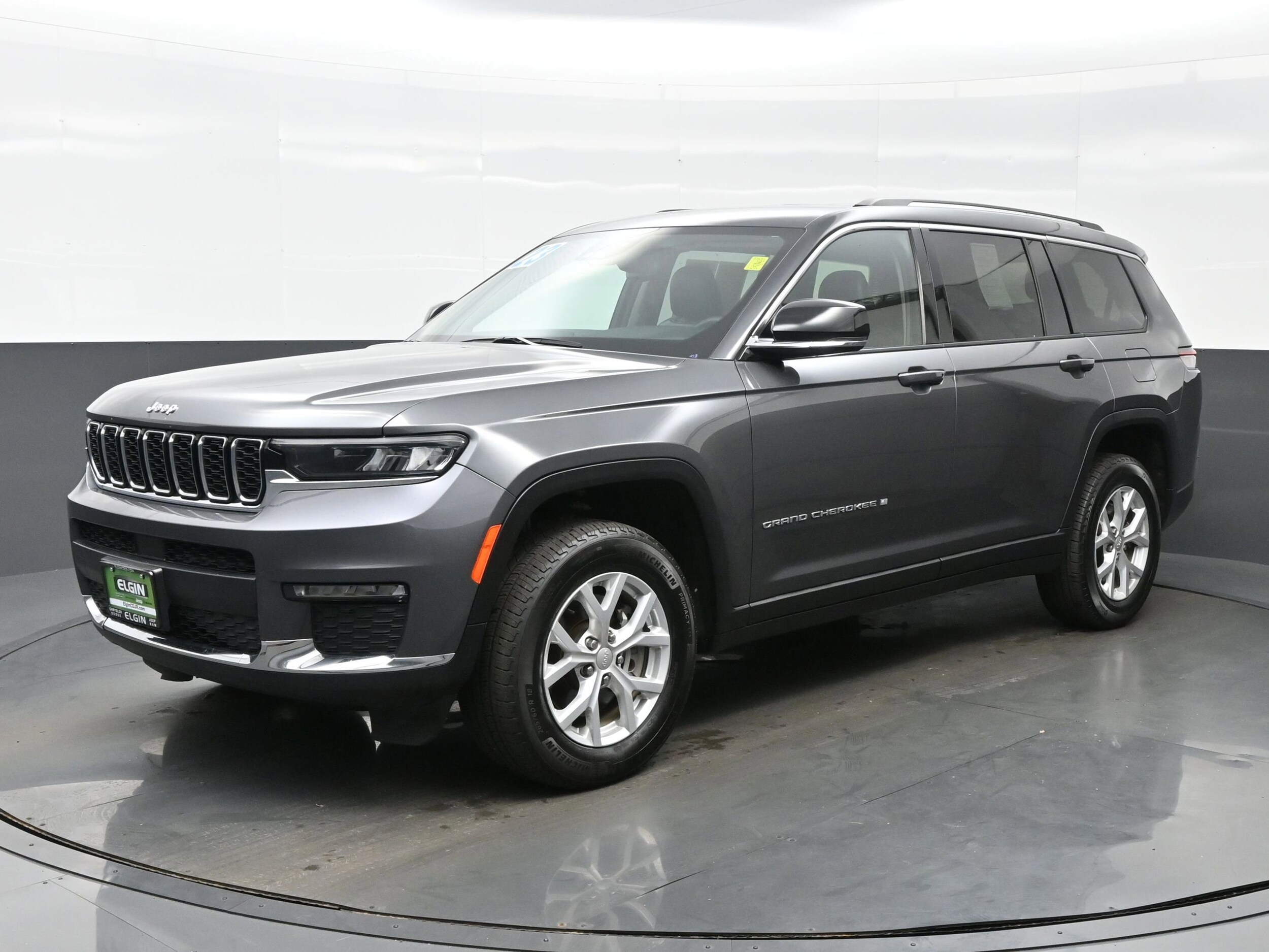 2023 Jeep Grand Cherokee Limited photo 2