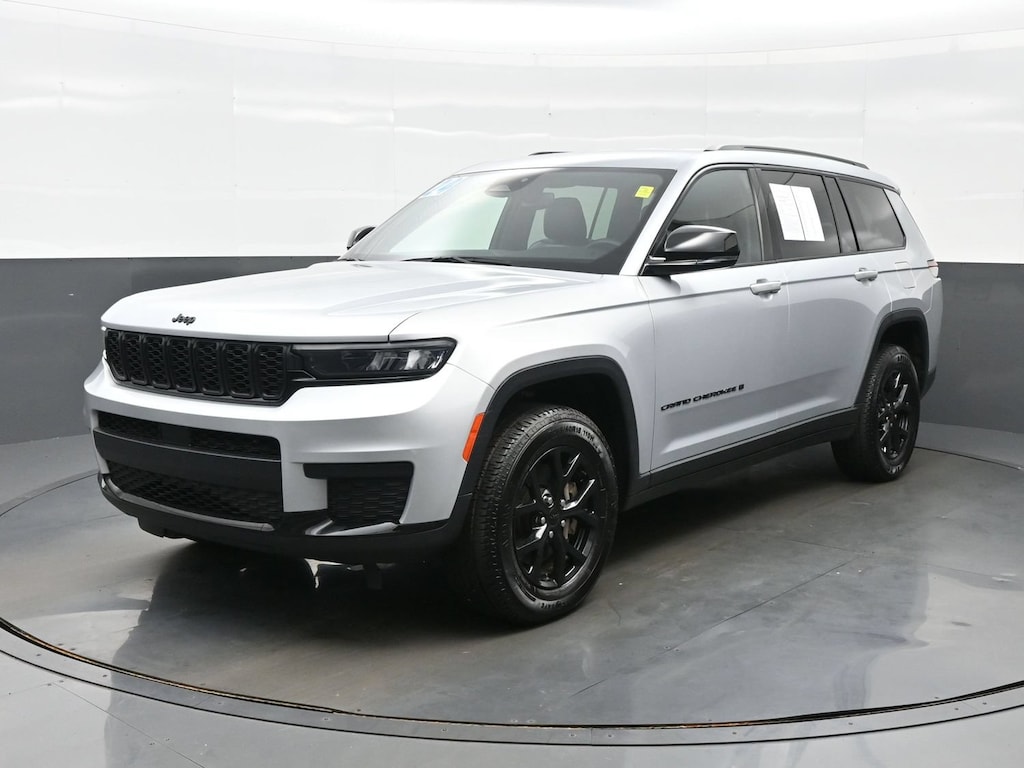 Used 2024 Jeep Grand Cherokee L Altitude Altitude 4x4
