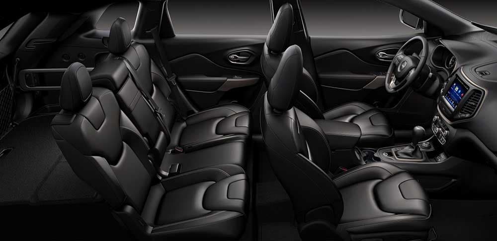 2018 Jeep Cherokee Interior Gallery 6.jpg