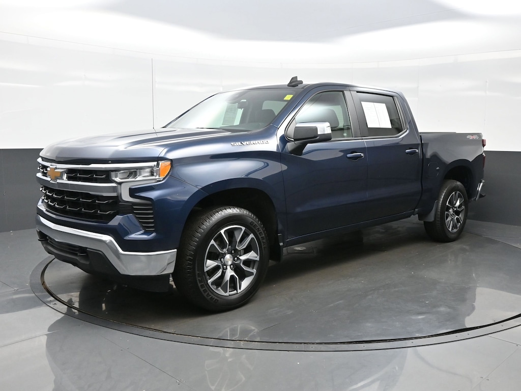 Used 2022 Chevrolet Silverado 1500 LT 4WD Crew Cab 147 LT w/2FL