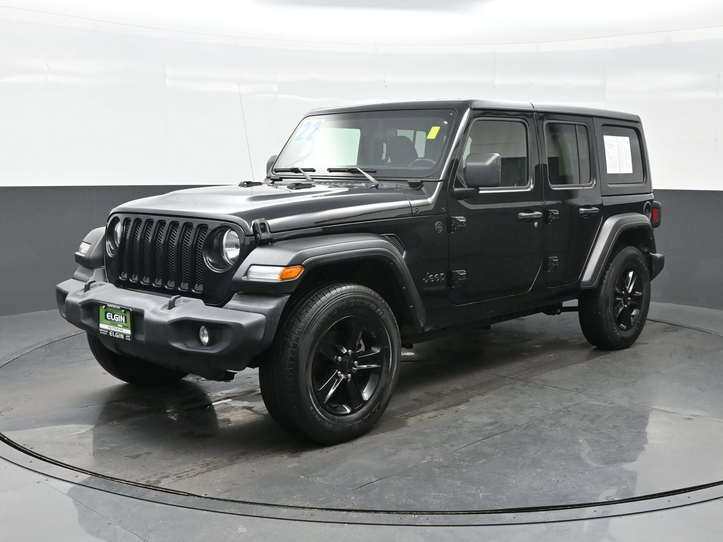 2022 Jeep Wrangler Unlimited Sport Altitude photo 2