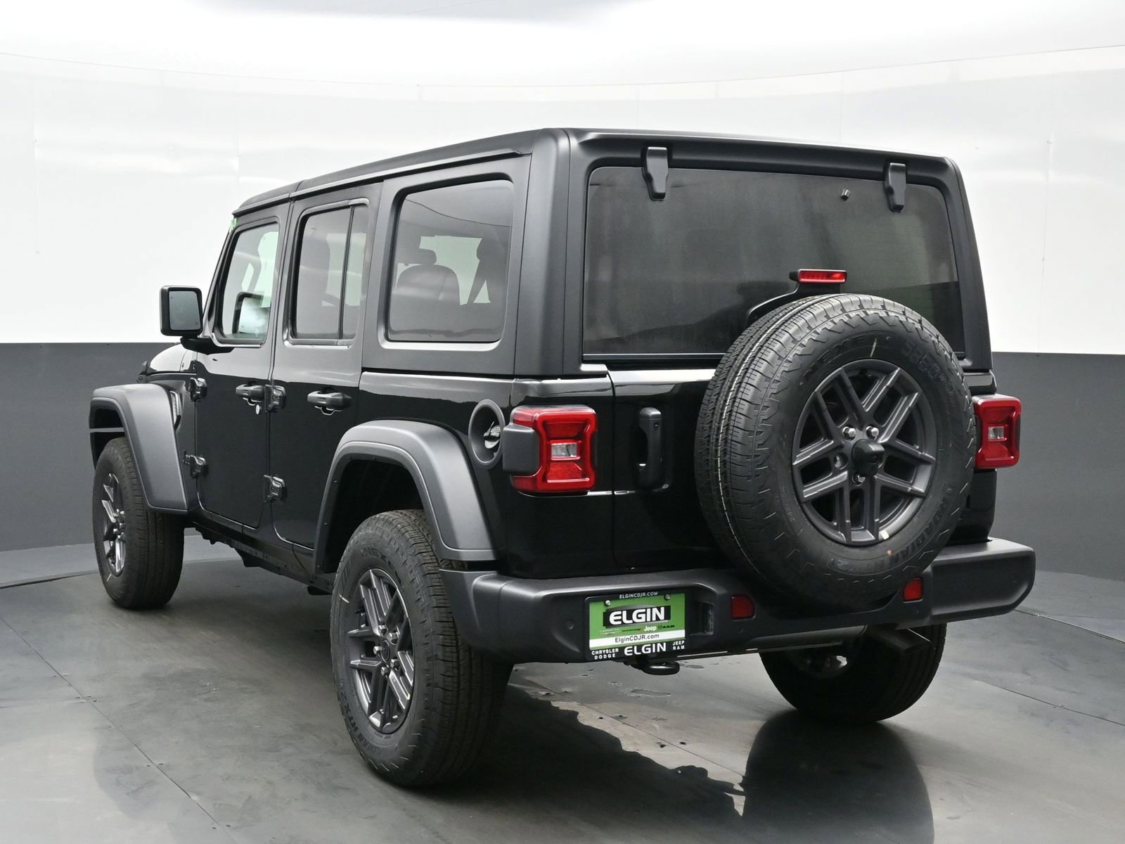 2025 Jeep Wrangler Sport photo 4