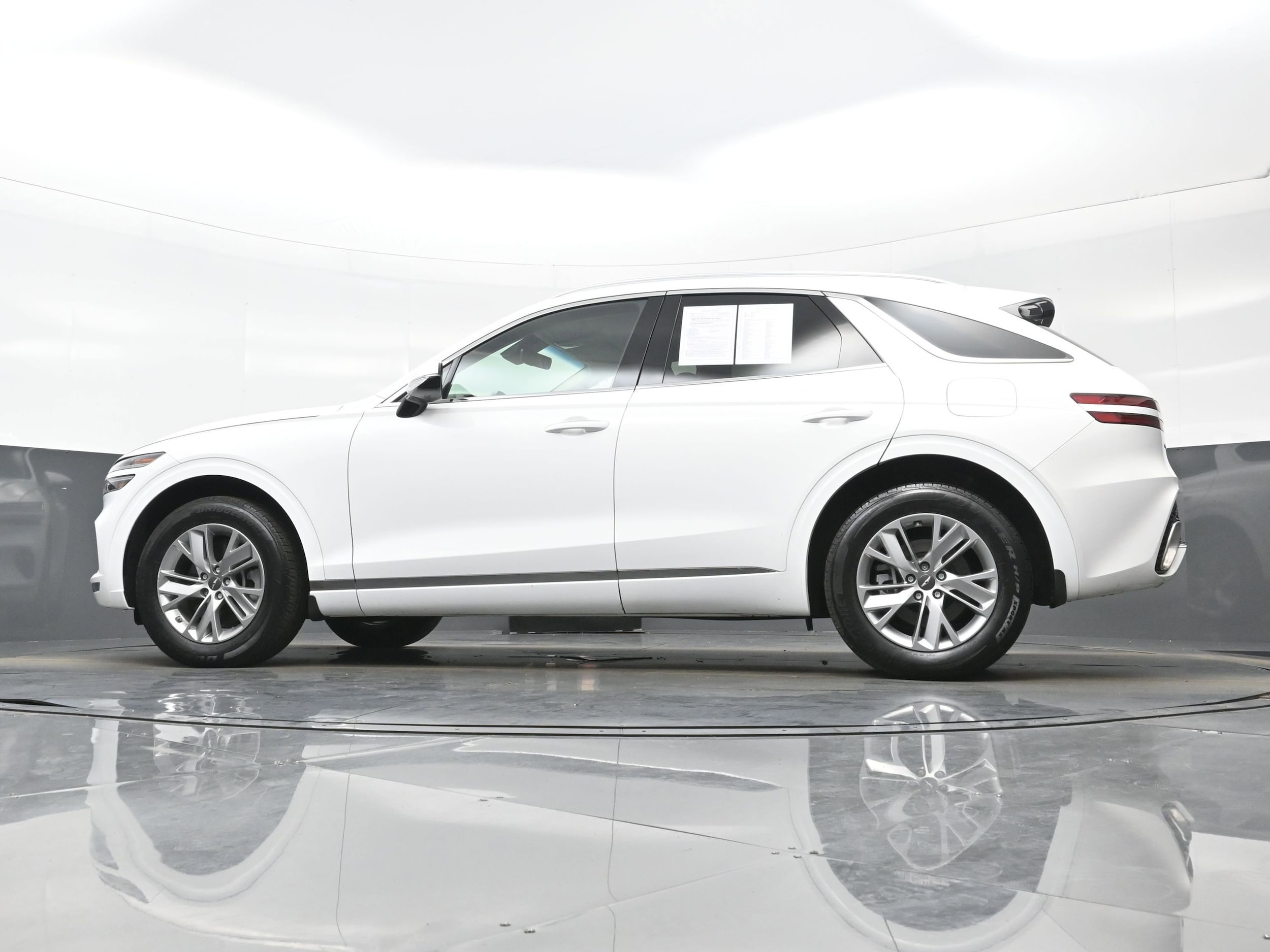 2023 GENESIS GV70 Standard - Photo 29