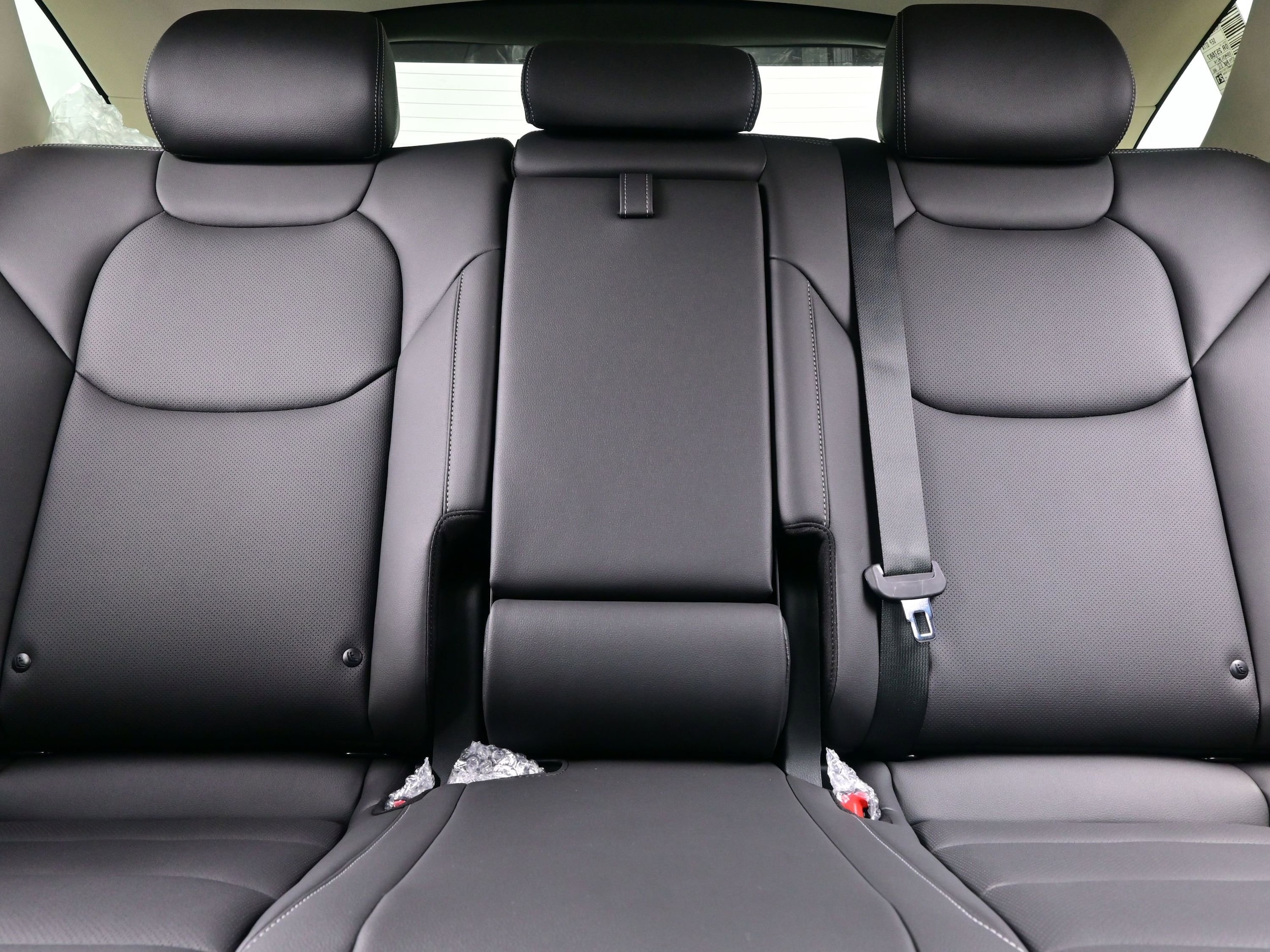 2026 GENESIS GV70 Standard - Photo 10