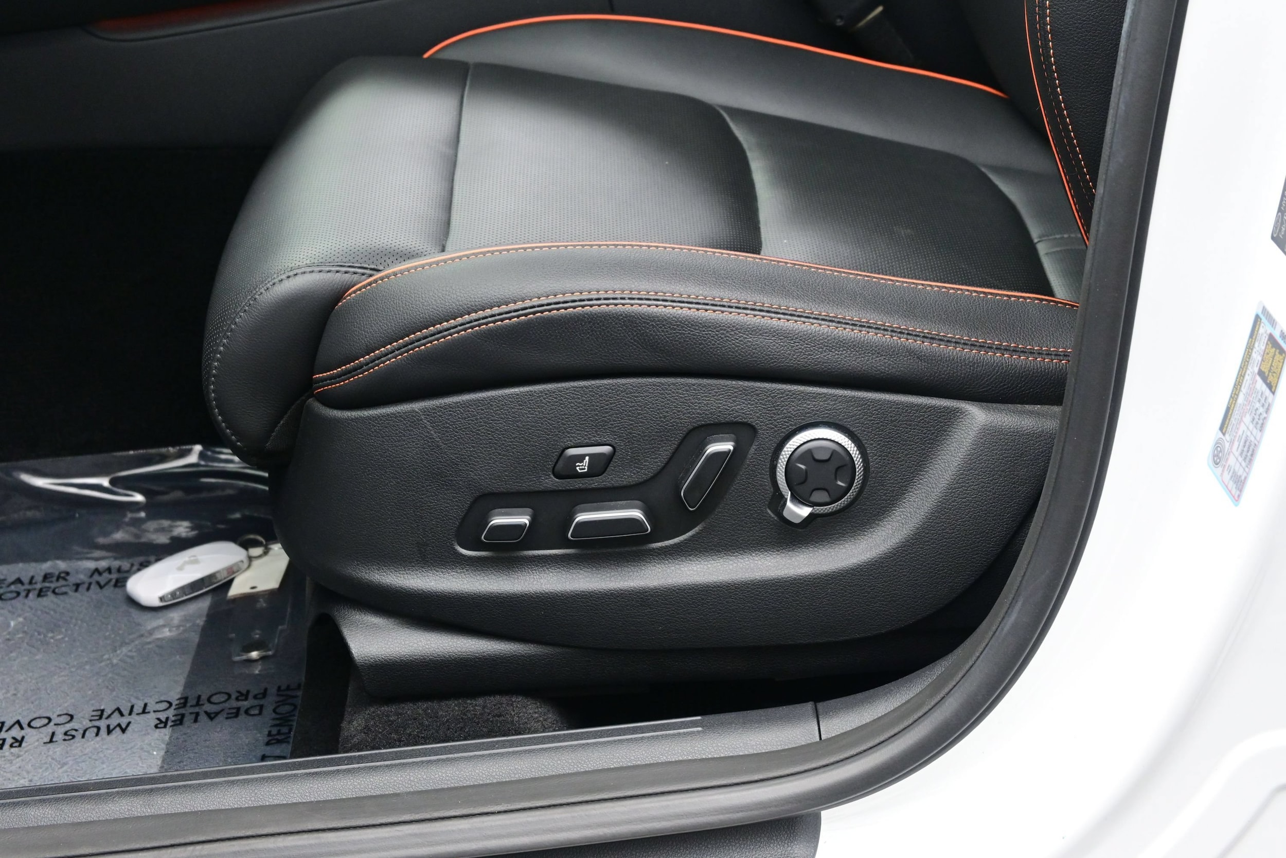 2026 GENESIS GV70 Sport Prestige - Photo 11