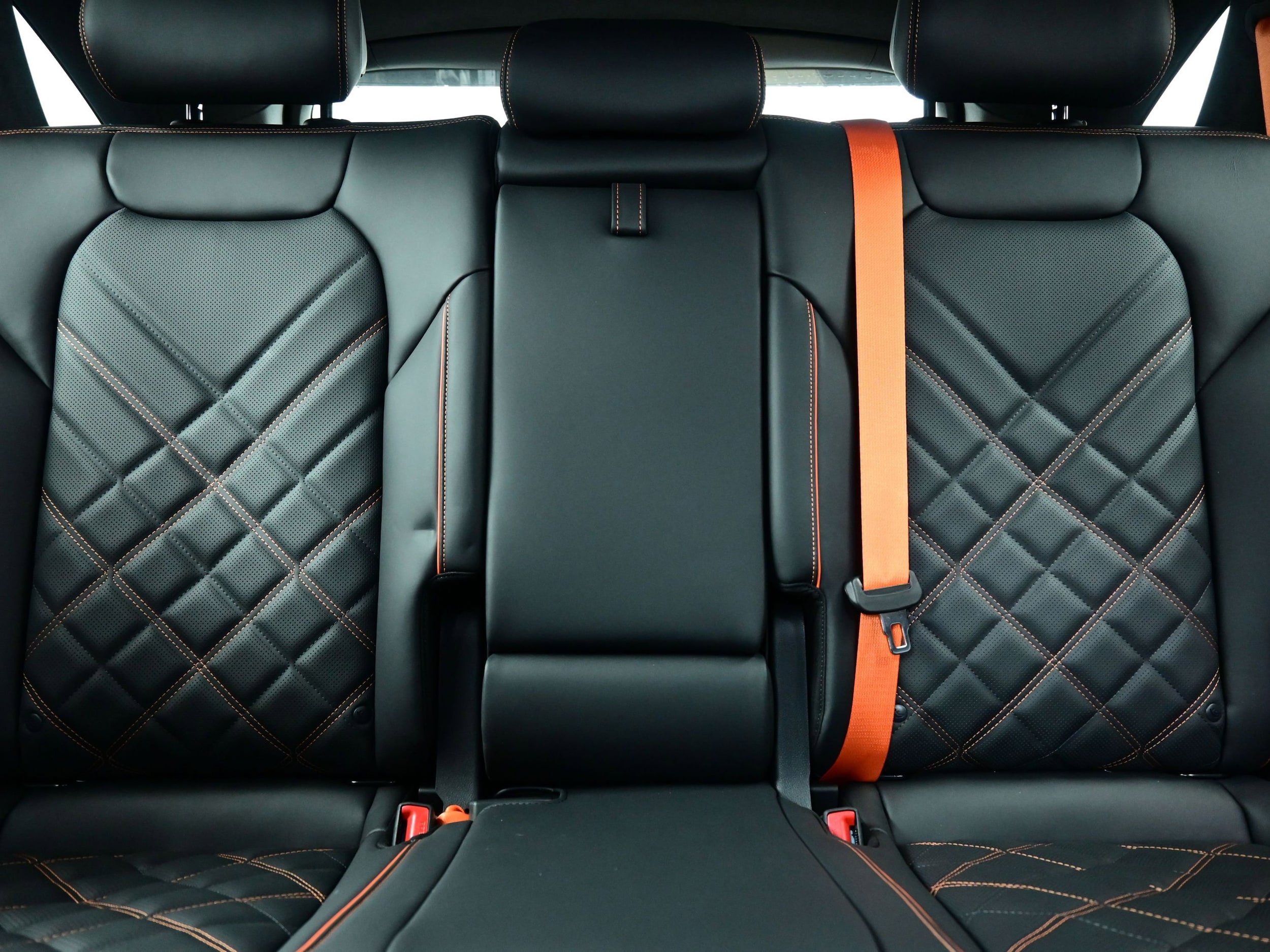 2026 GENESIS GV70 Sport Advanced - Photo 10