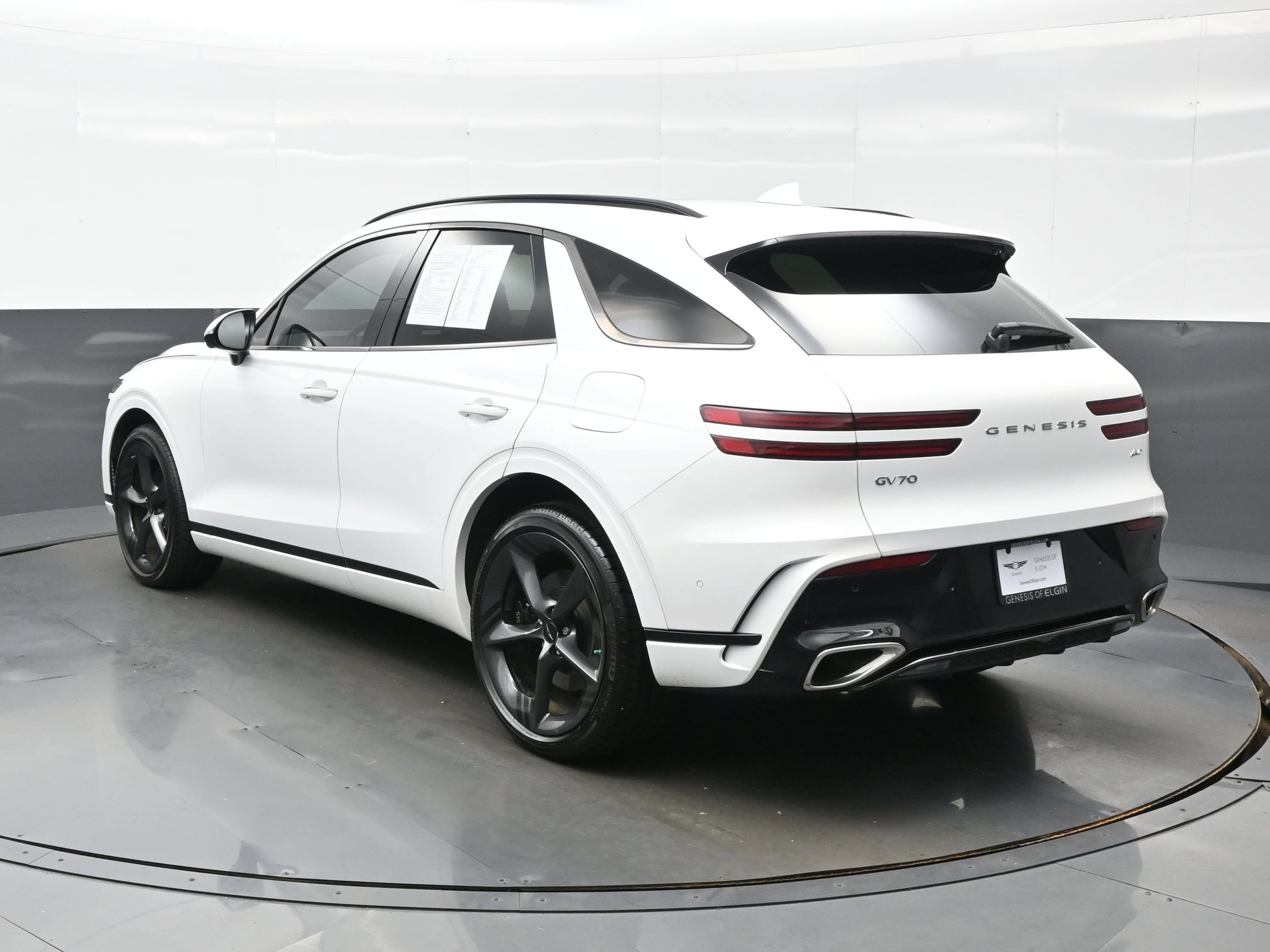 2026 GENESIS GV70 Sport Prestige - Photo 4