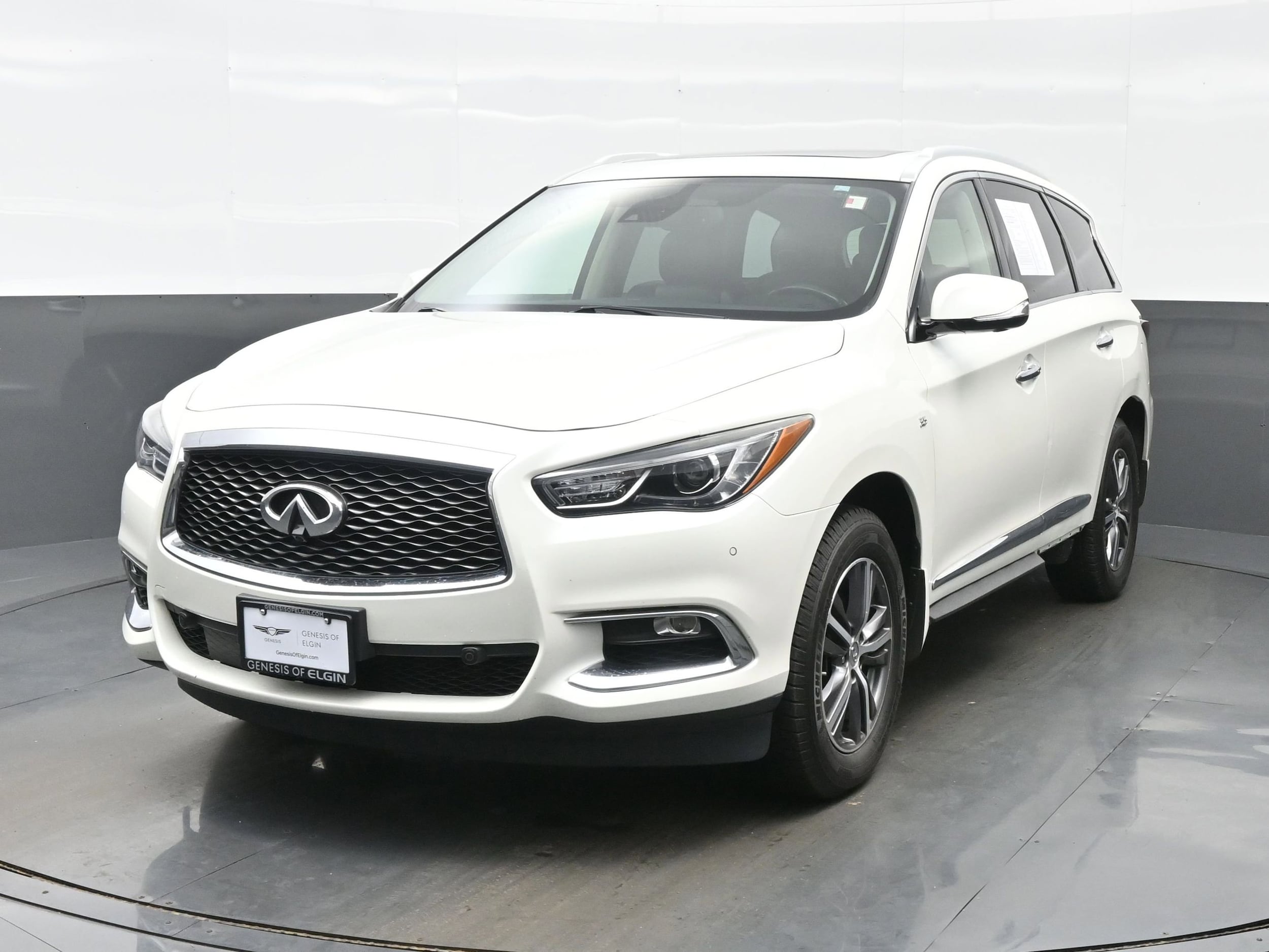 2019 INFINITI QX60 LUXE AWD's photo