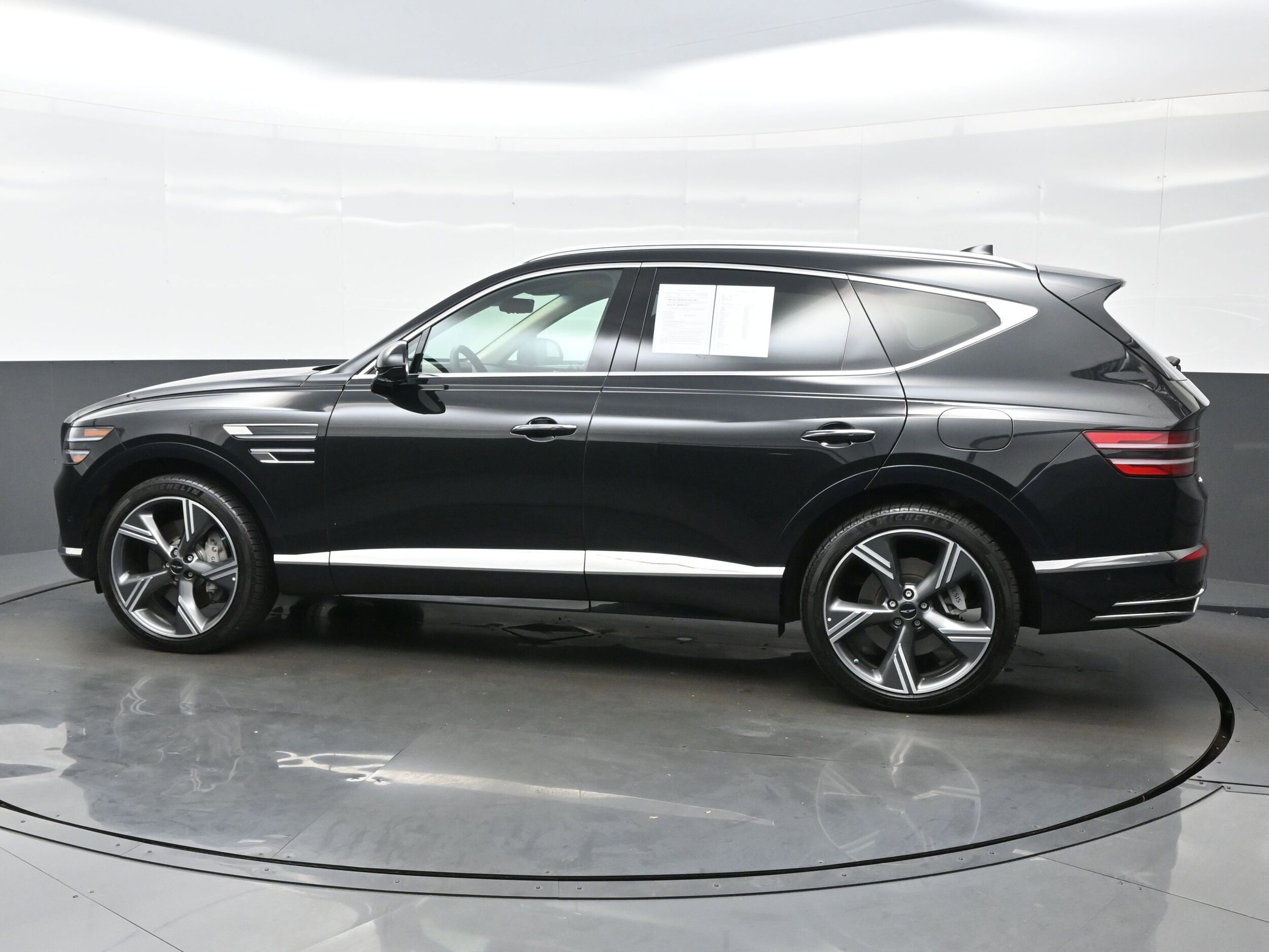 2025 Genesis GV80 3.5T Prestige photo 3
