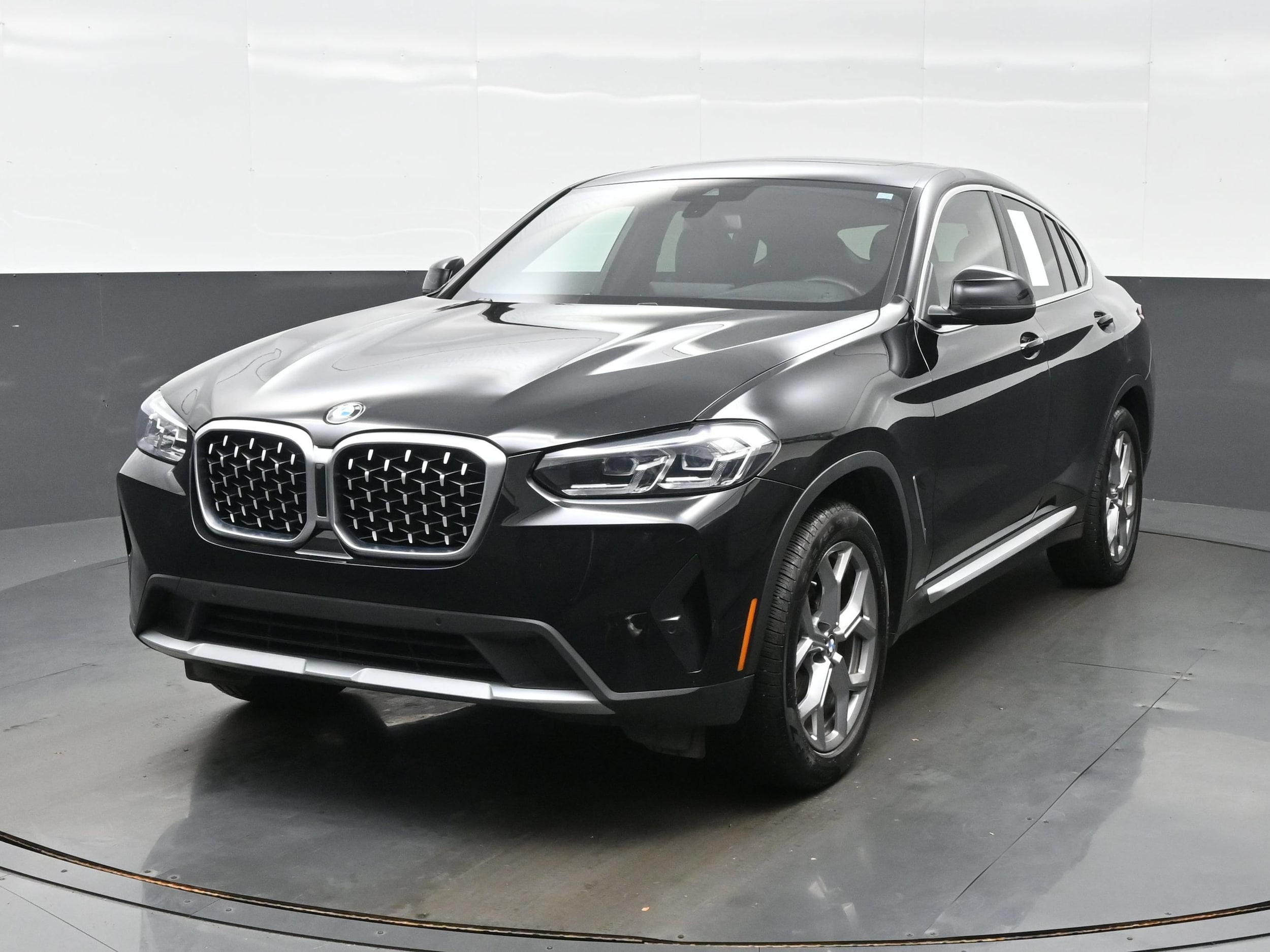 2025 BMW X4