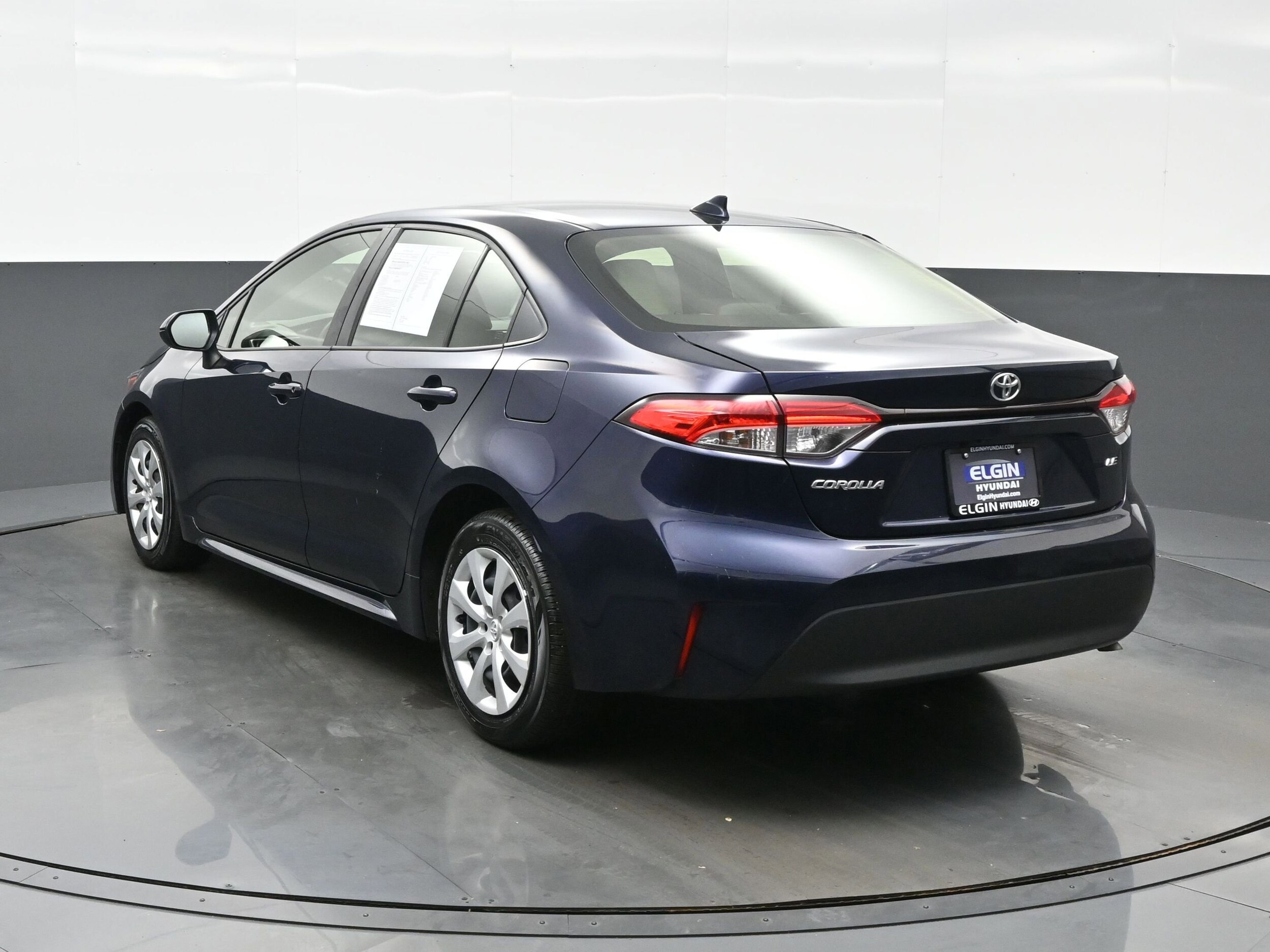 2023 Toyota Corolla LE photo 4