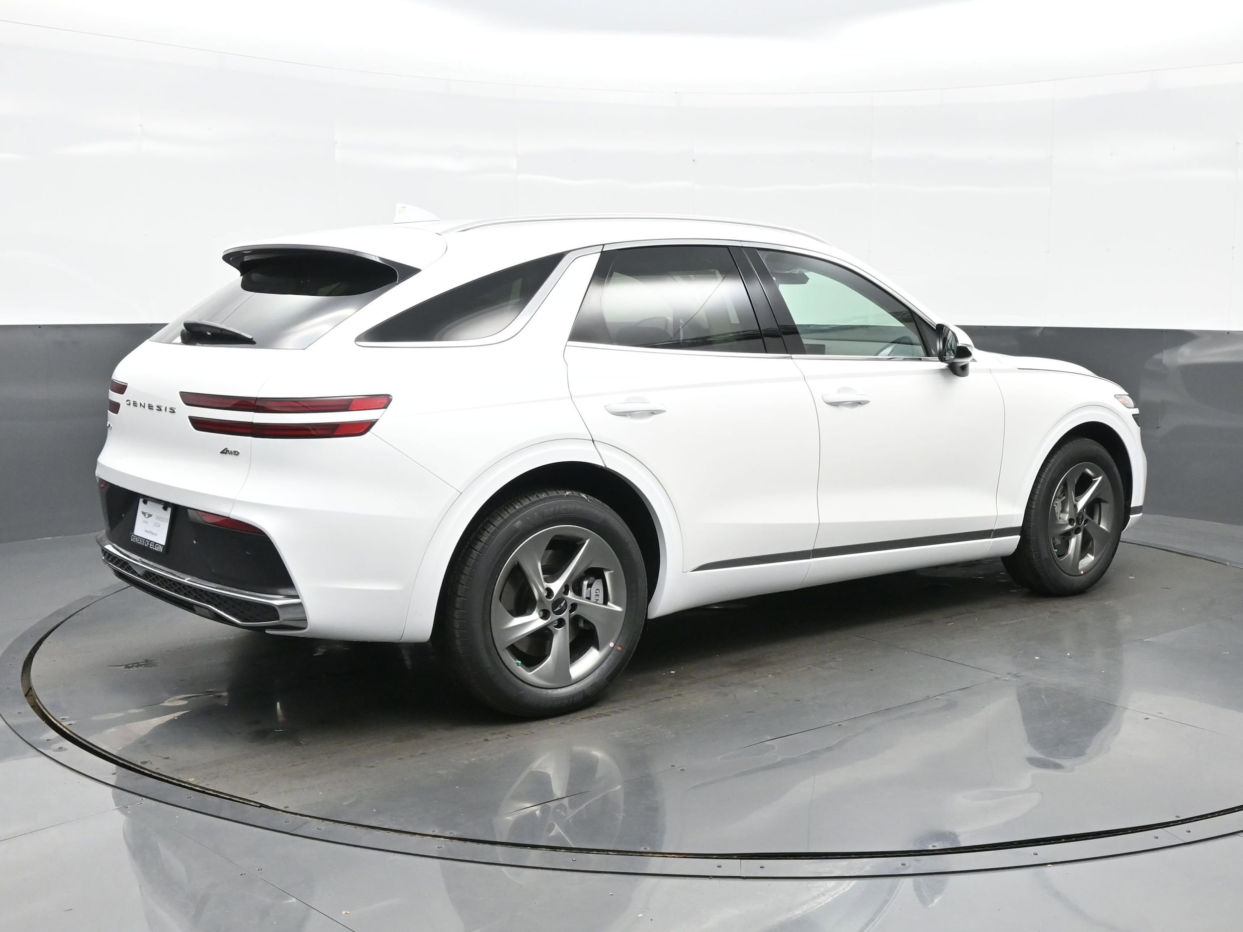 2026 GENESIS GV70 Standard - Photo 6