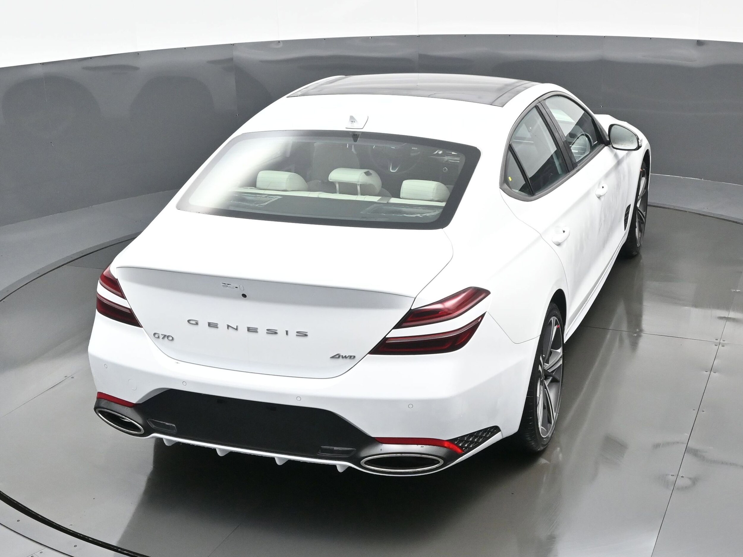 2025 GENESIS G70 Standard - Photo 25