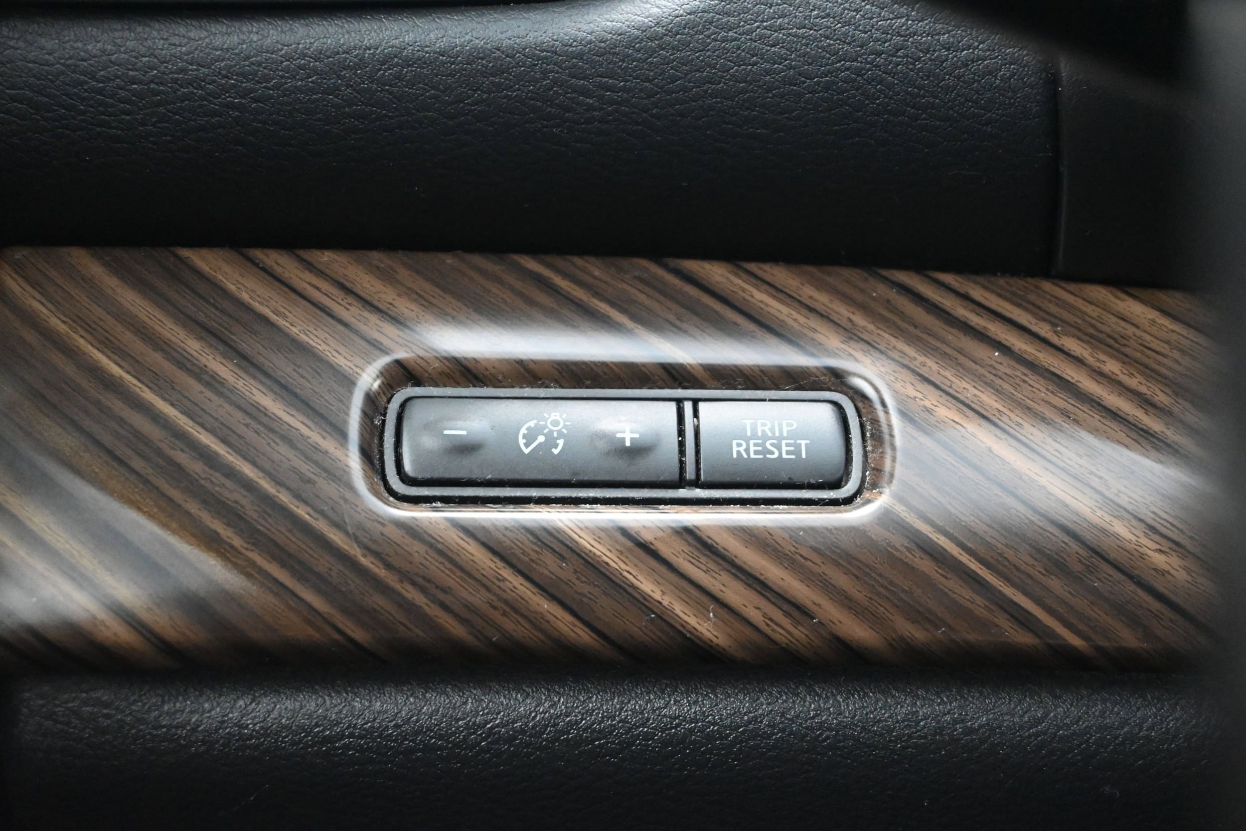 2017 Nissan Maxima Platinum - Photo 28