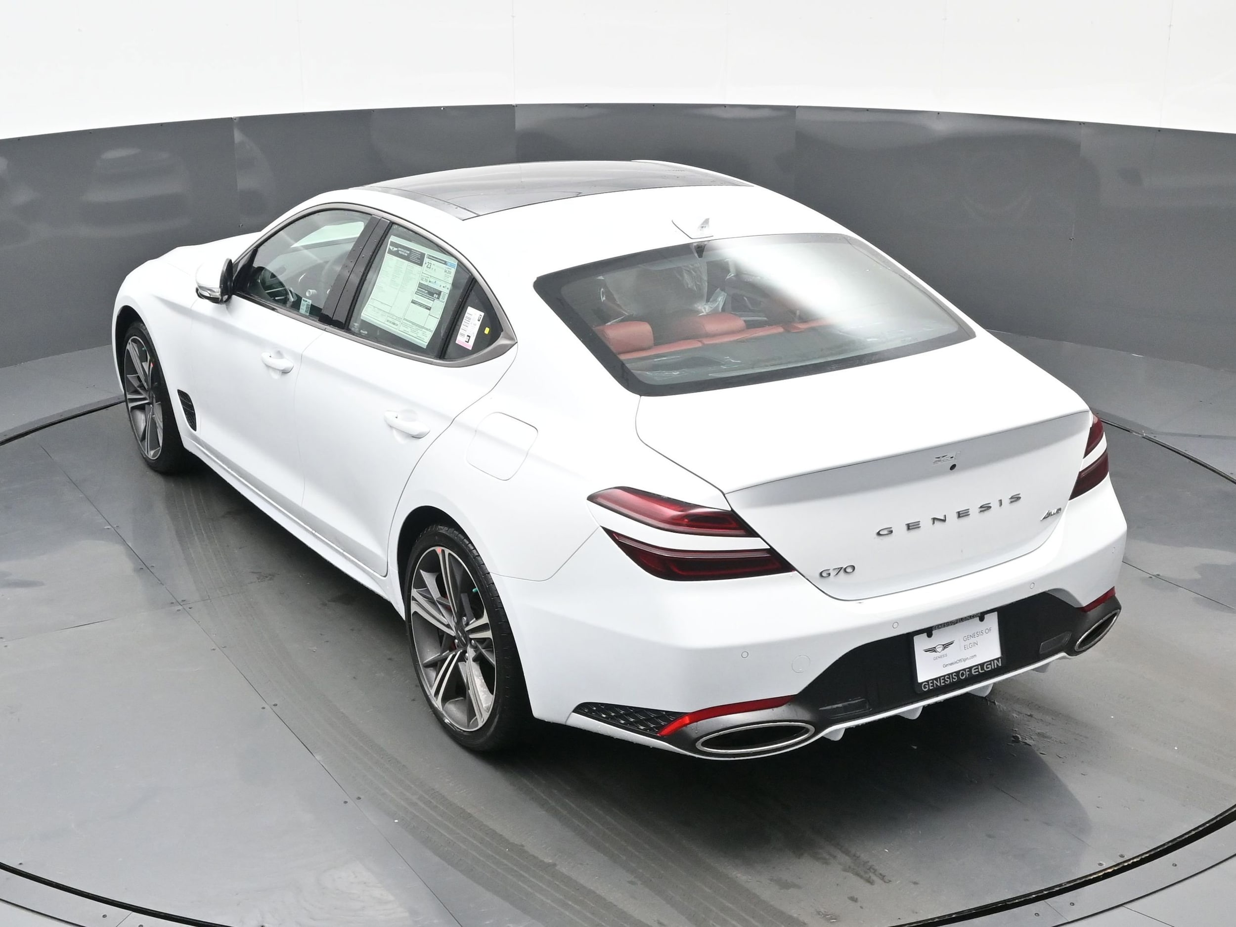 2025 GENESIS G70 Standard - Photo 23