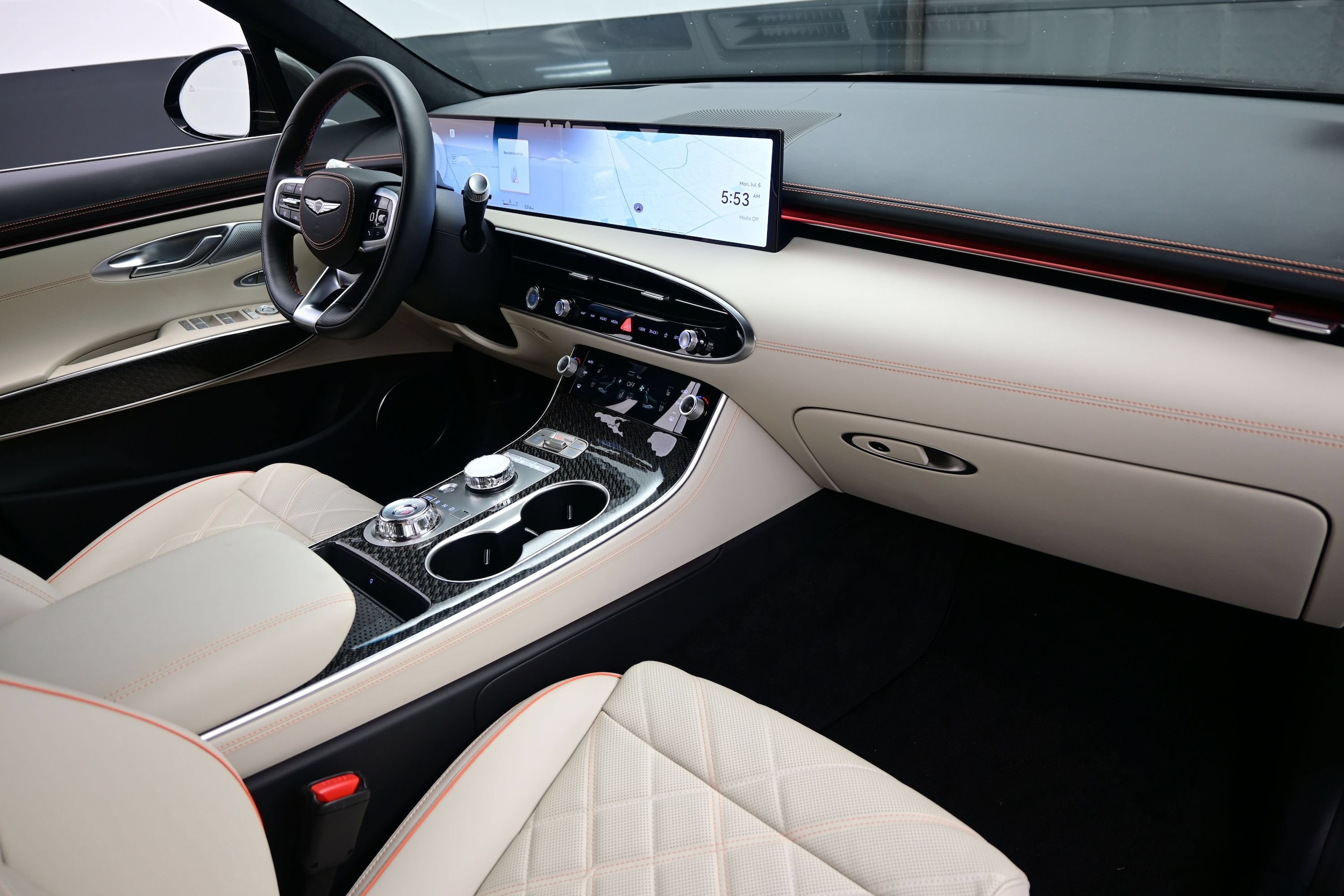 2026 GENESIS GV70 Sport Prestige - Photo 15