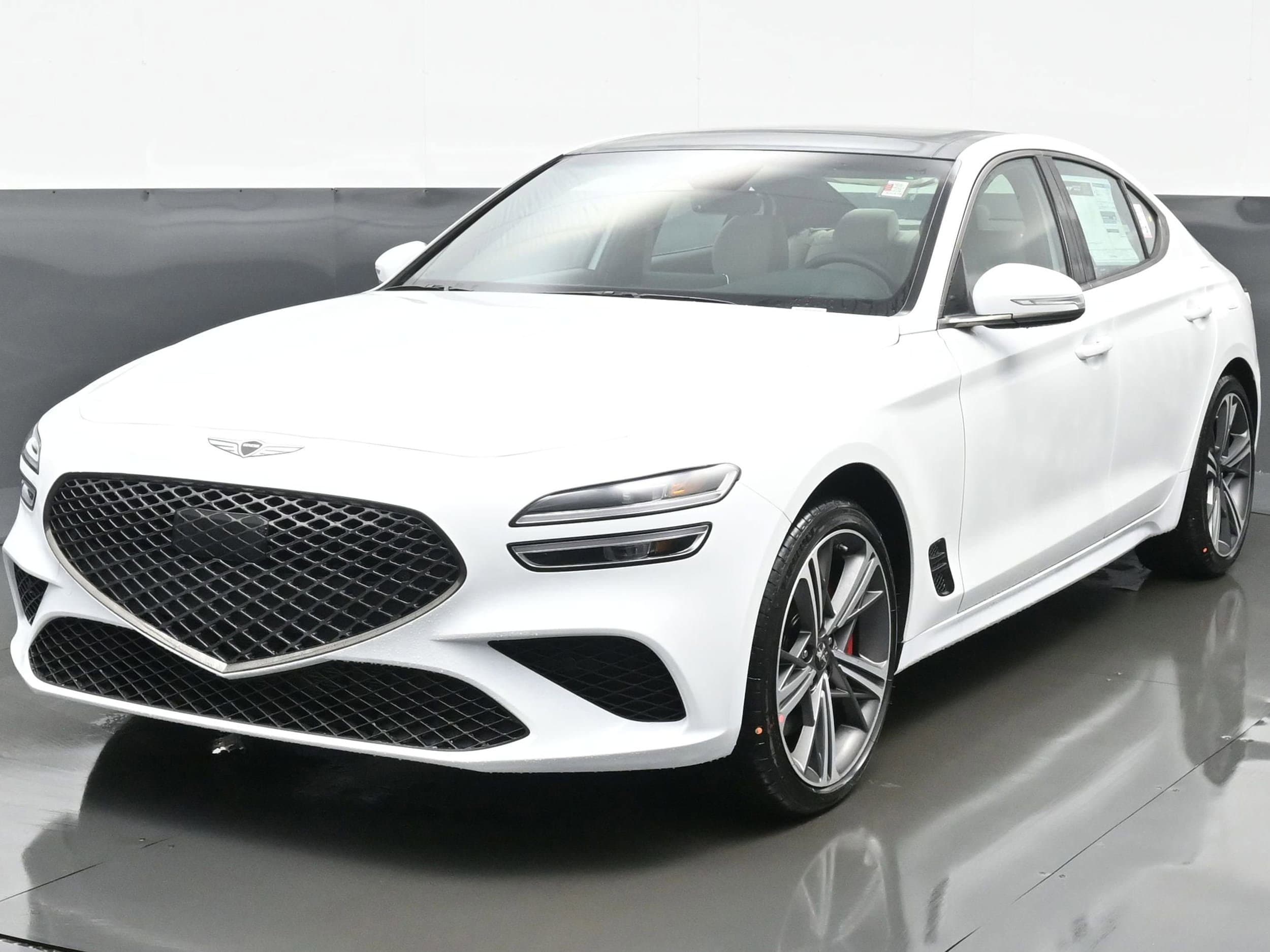 2025 GENESIS G70 Standard's photo