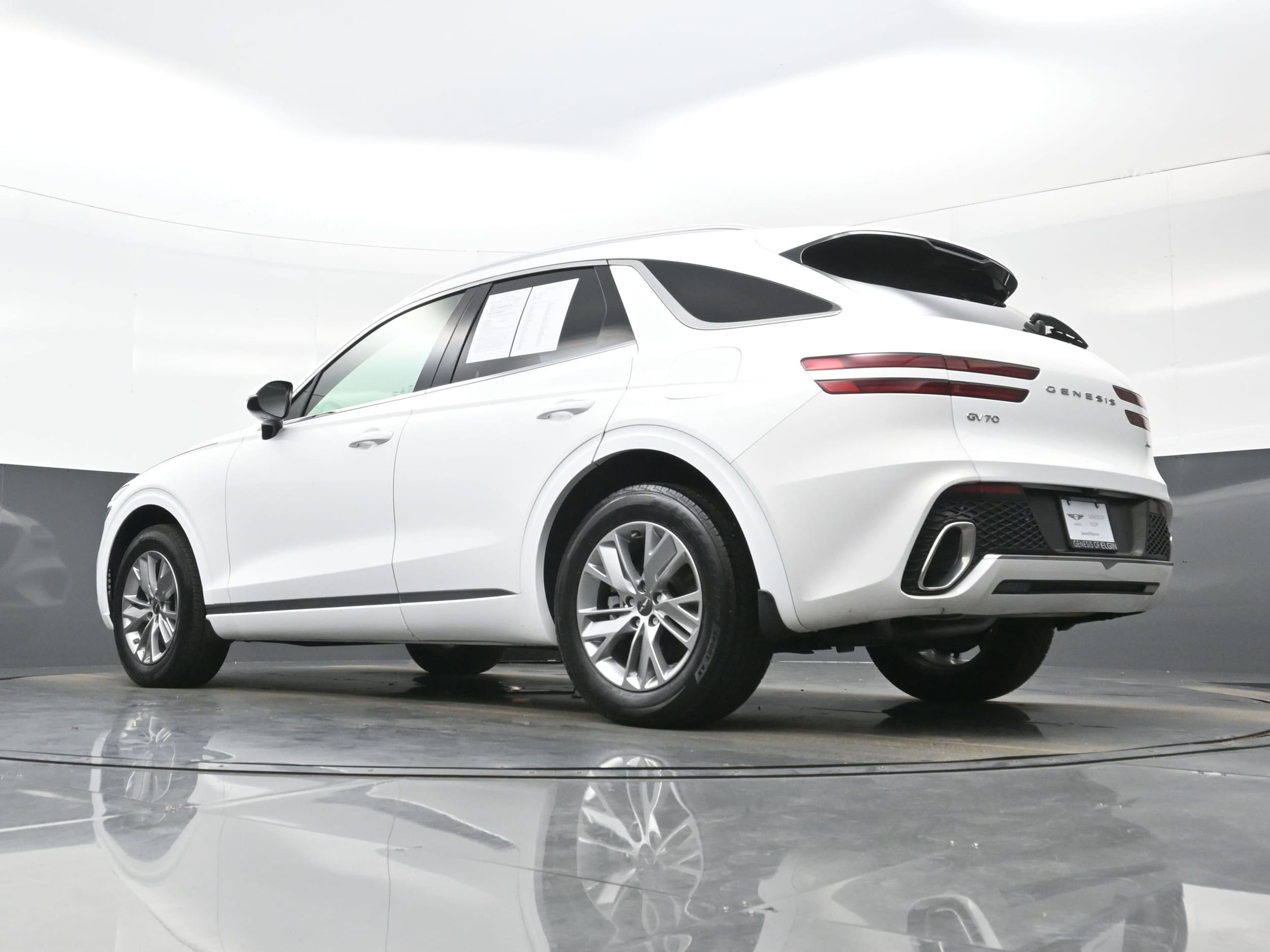 2023 GENESIS GV70 Standard - Photo 30