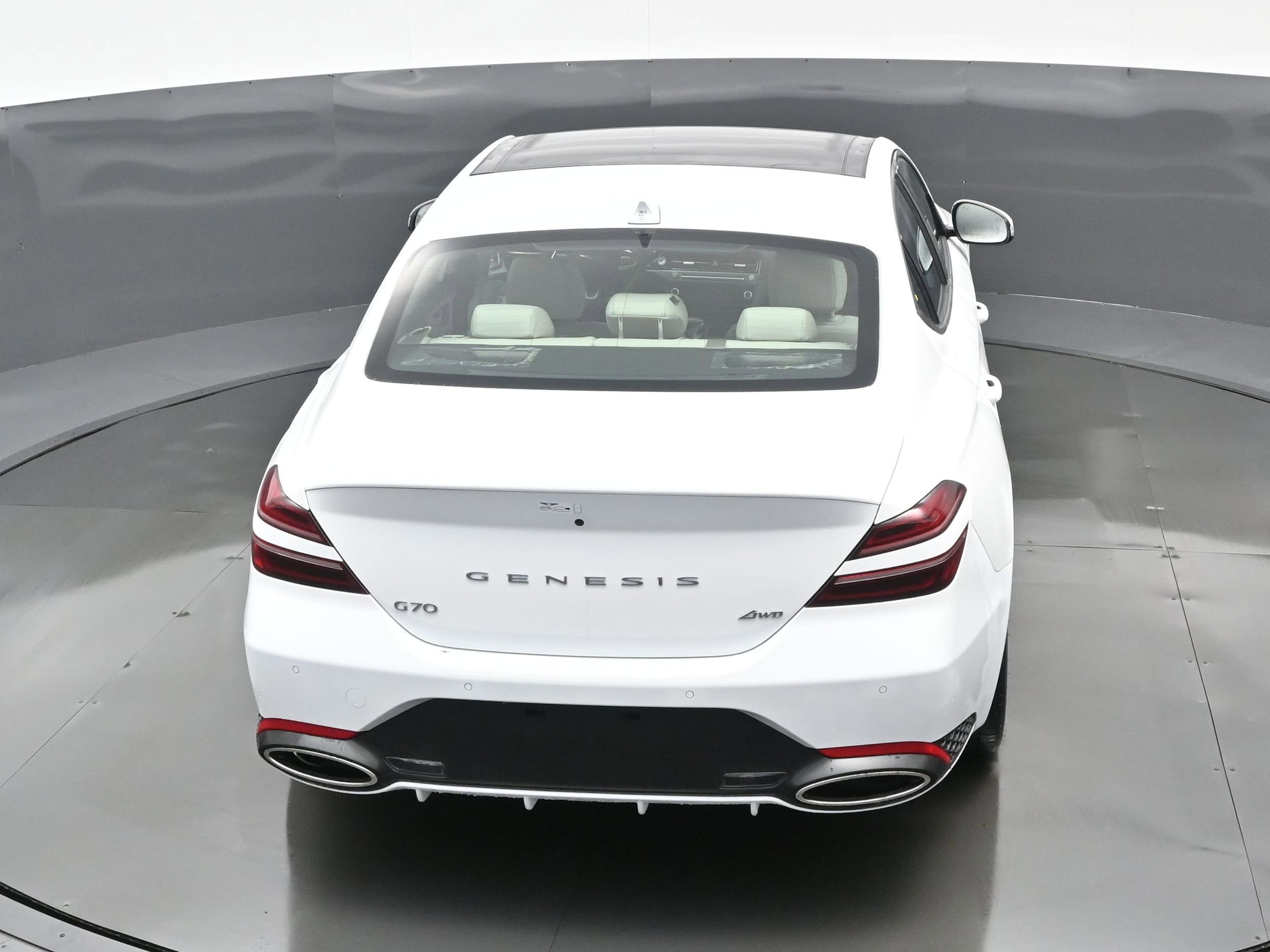 2025 GENESIS G70 Standard - Photo 24