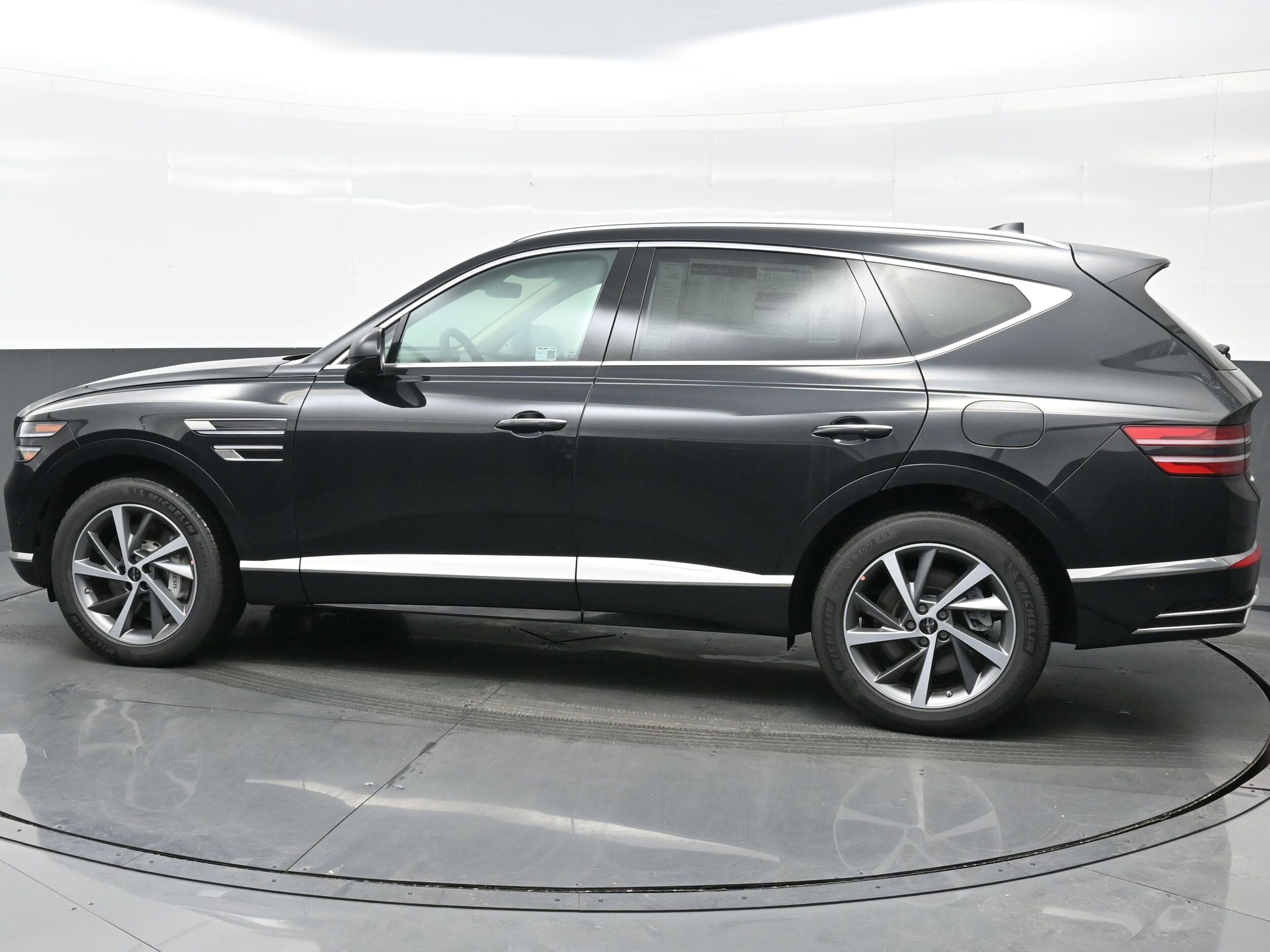 2025 Genesis GV80 2.5T Advanced photo 3