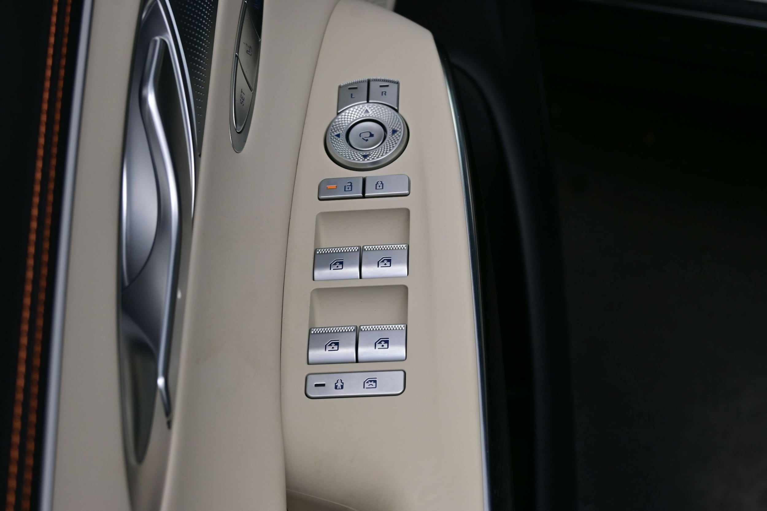 2026 GENESIS GV70 Sport Prestige - Photo 10