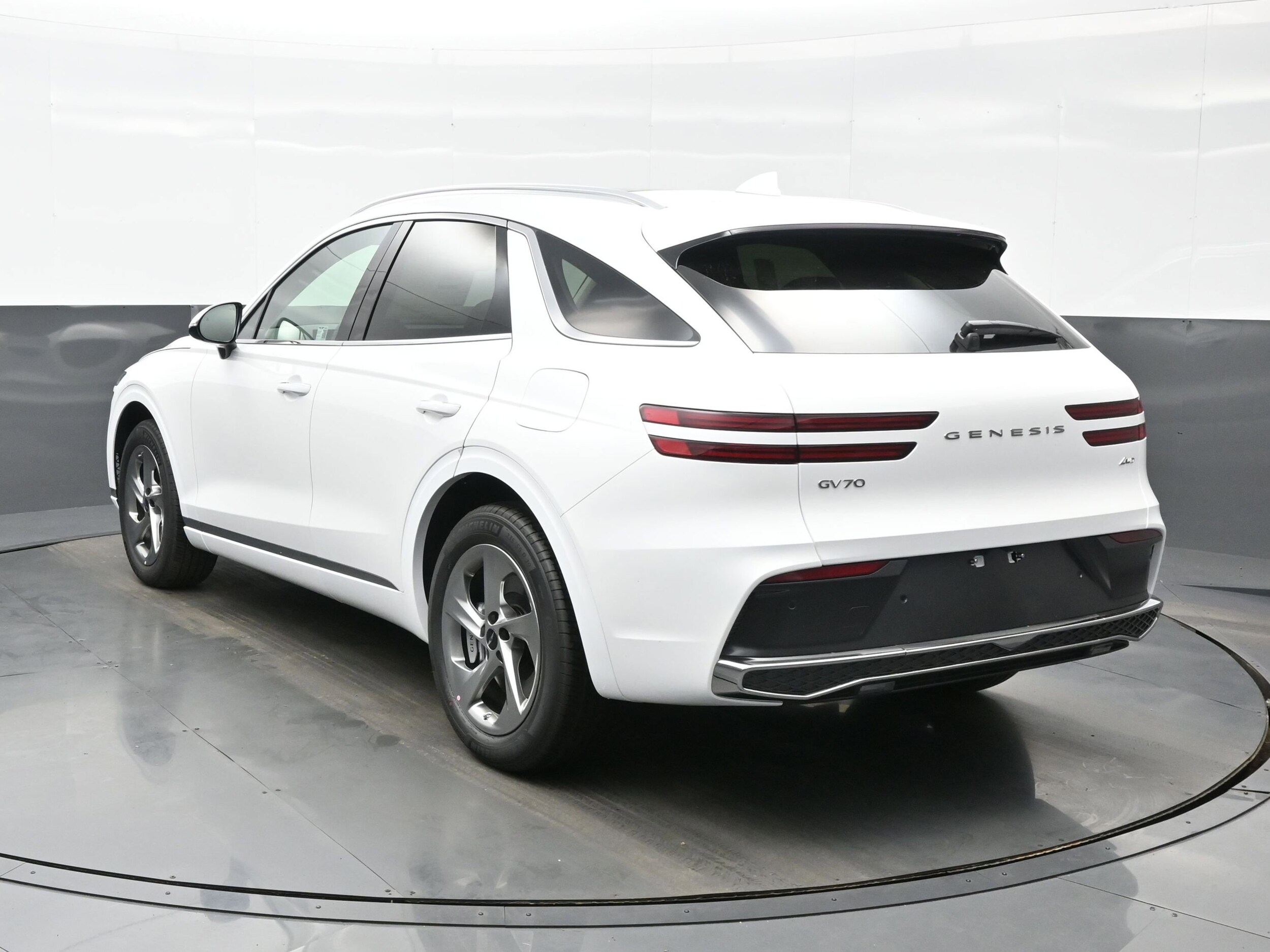 2026 Genesis GV70 2.5T Select photo 4