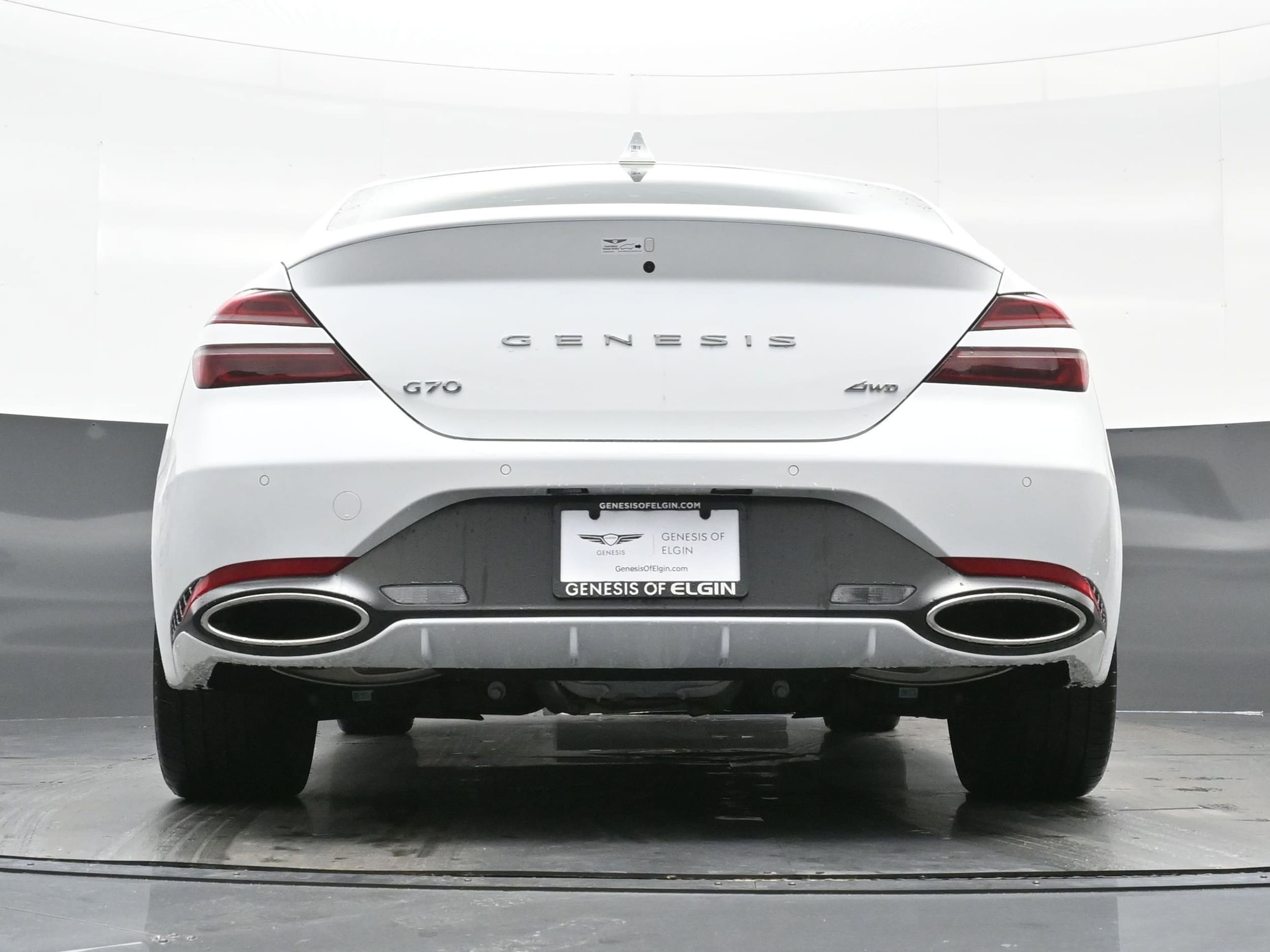 2025 GENESIS G70 Standard - Photo 16