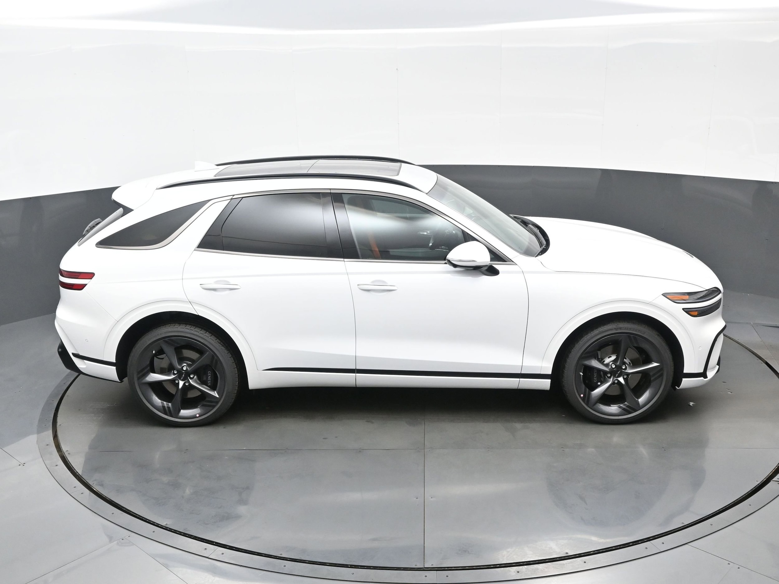 2026 GENESIS GV70 Sport Advanced - Photo 26