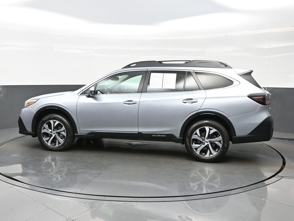 Used 2022 Subaru Outback Limited SUV