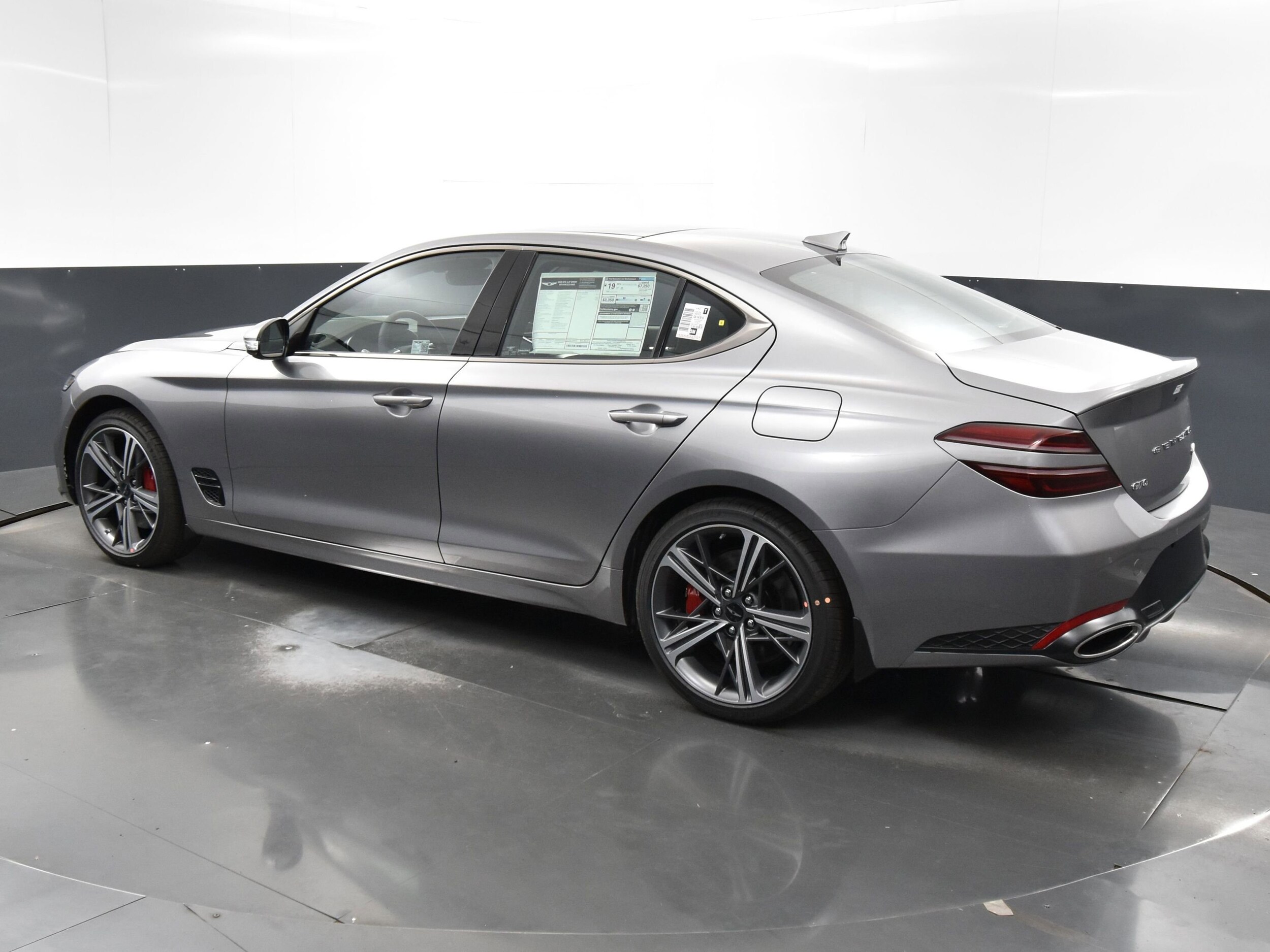 2025 Genesis G70 3.3T Sport Advanced photo 3