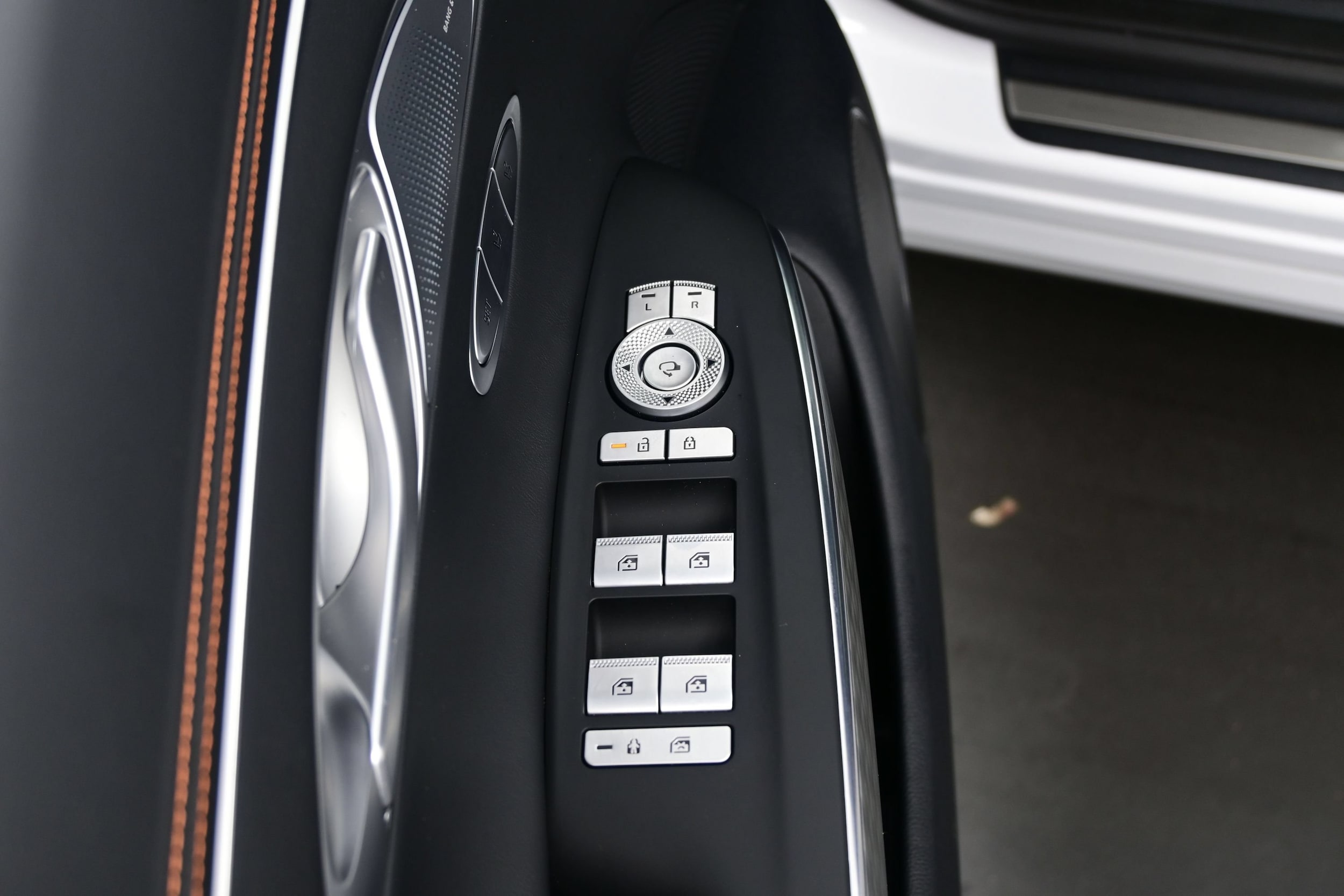2026 GENESIS GV70 Sport Prestige - Photo 10