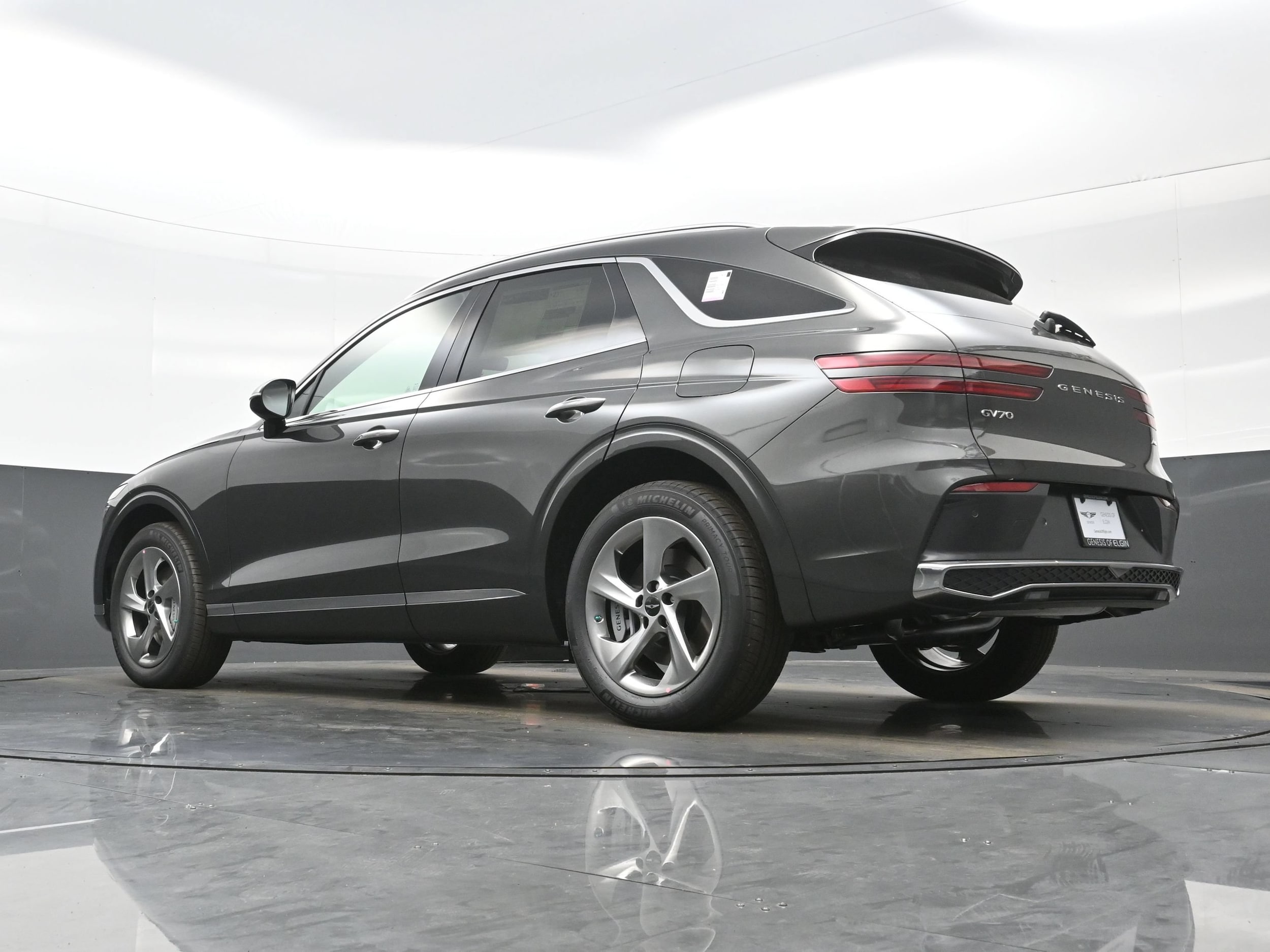 2026 GENESIS GV70 Standard - Photo 15