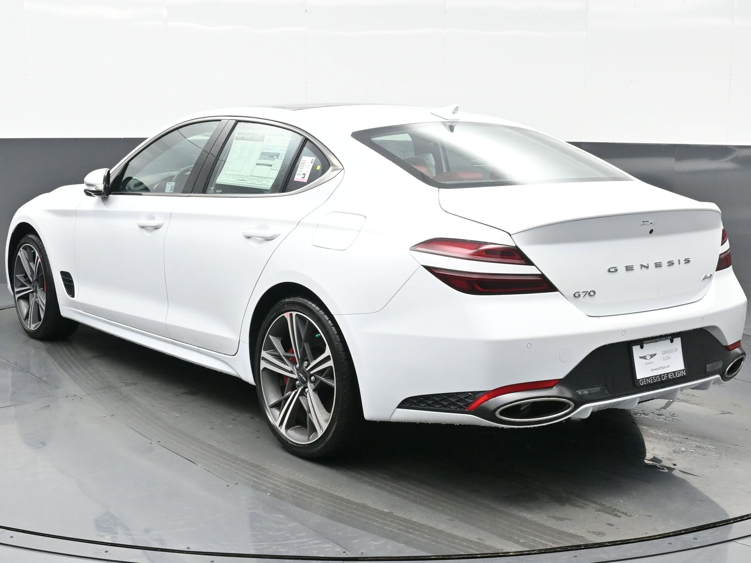 2025 Genesis G70 2.5T Sport Prestige photo 4