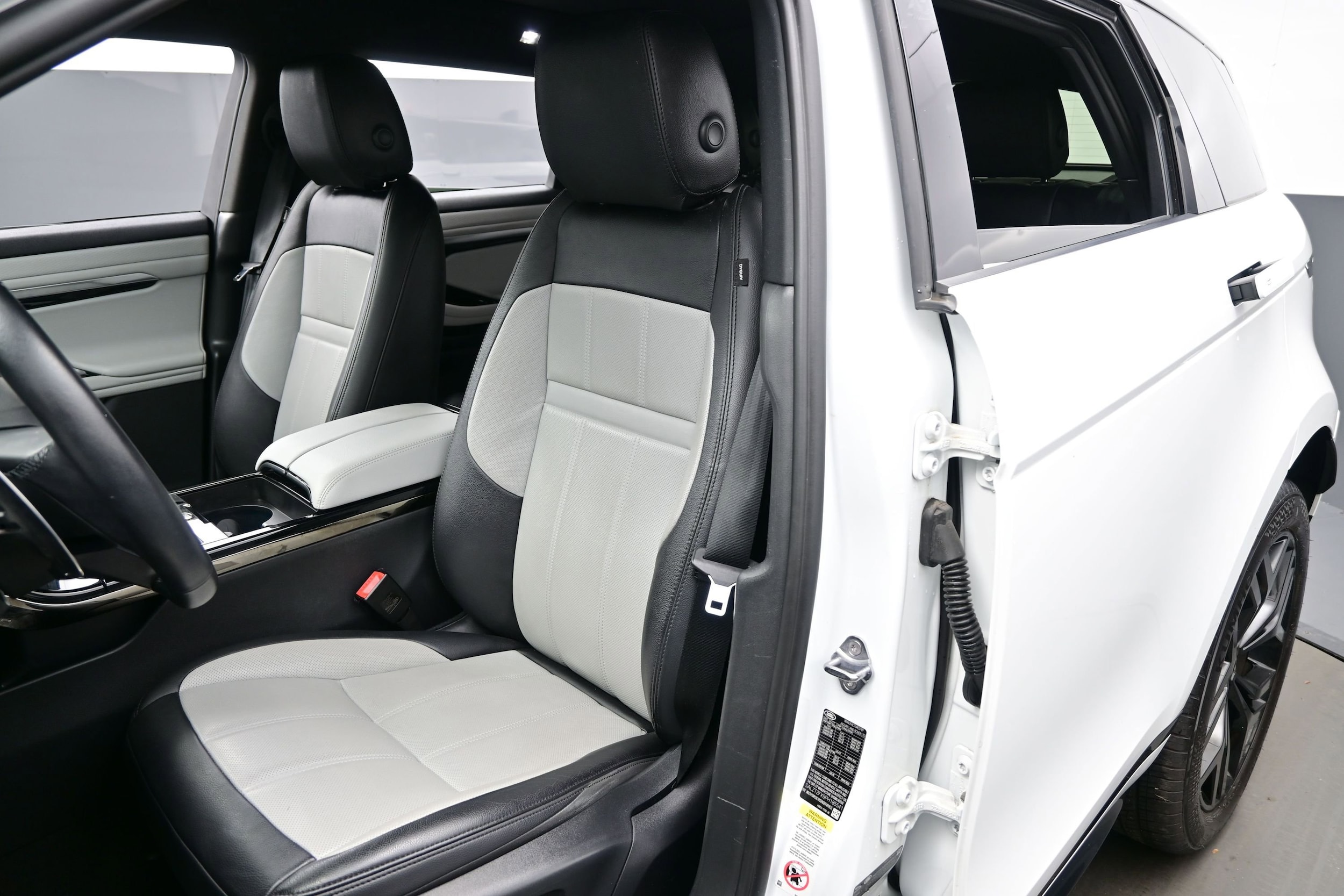 2023 Land Rover Range Rover Evoque S - Photo 12