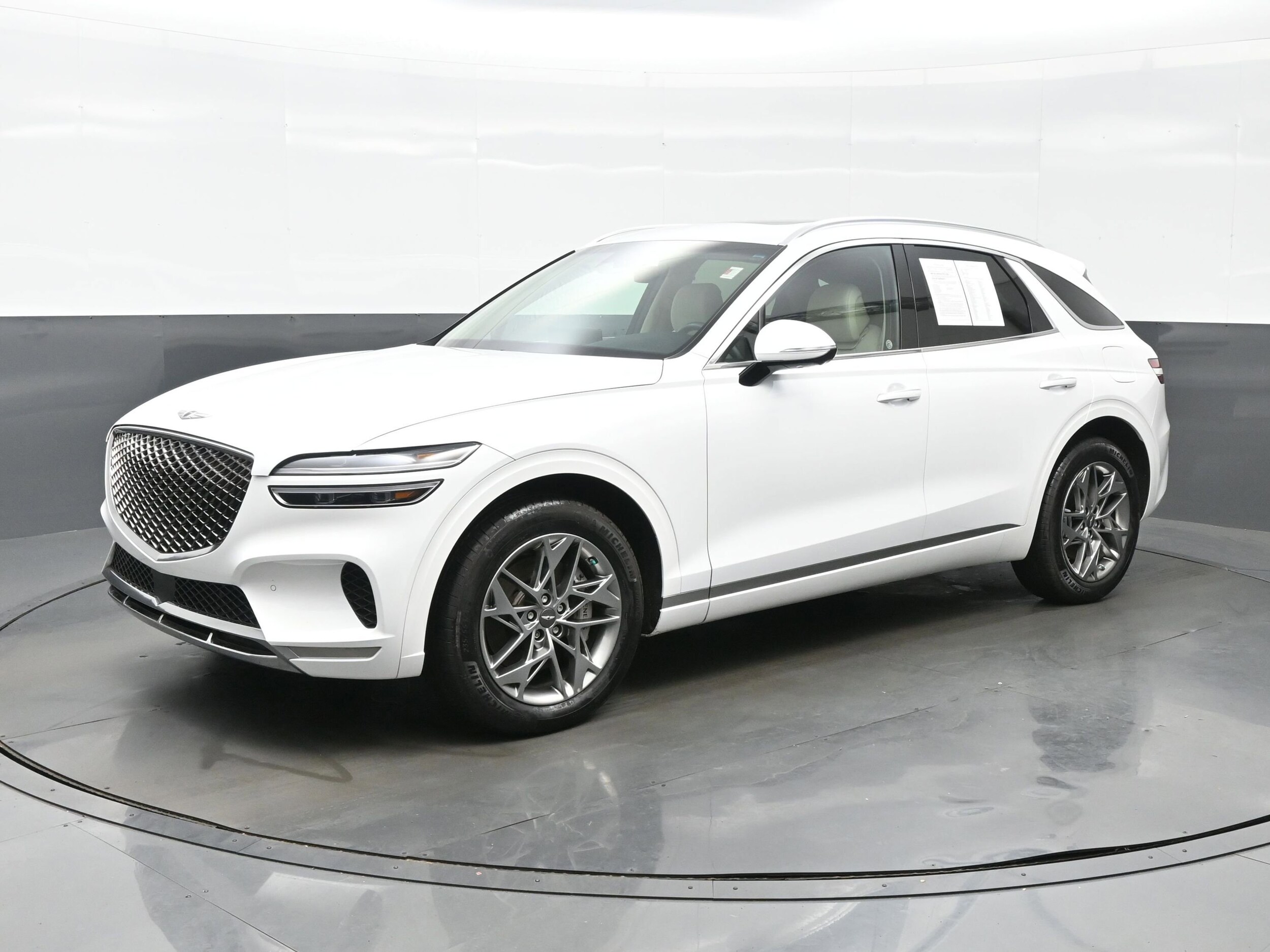 2024 Genesis GV70 2.5T photo 2