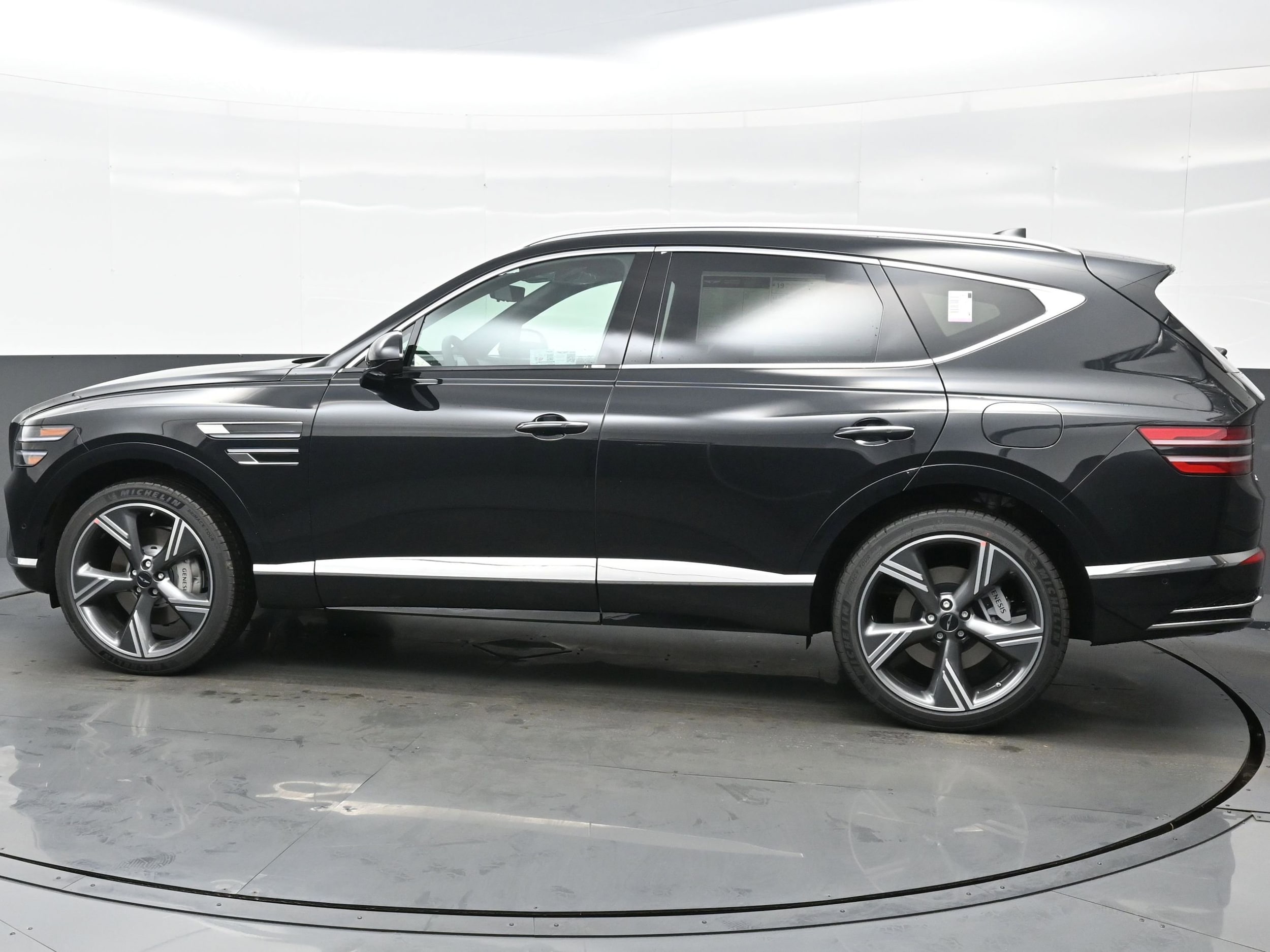 2025 Genesis GV80 3.5T Prestige photo 3