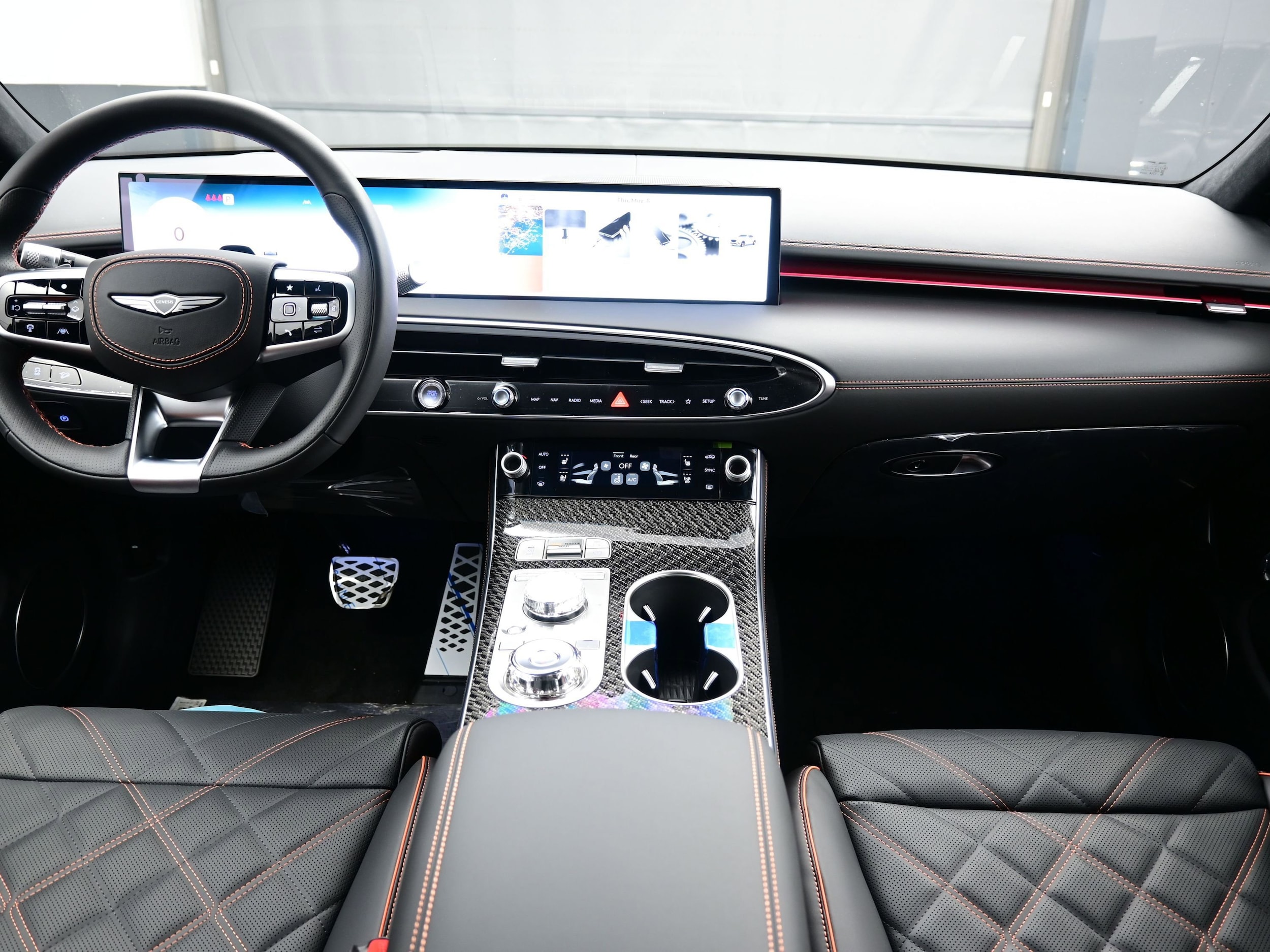 2026 GENESIS GV70 Sport Prestige - Photo 9