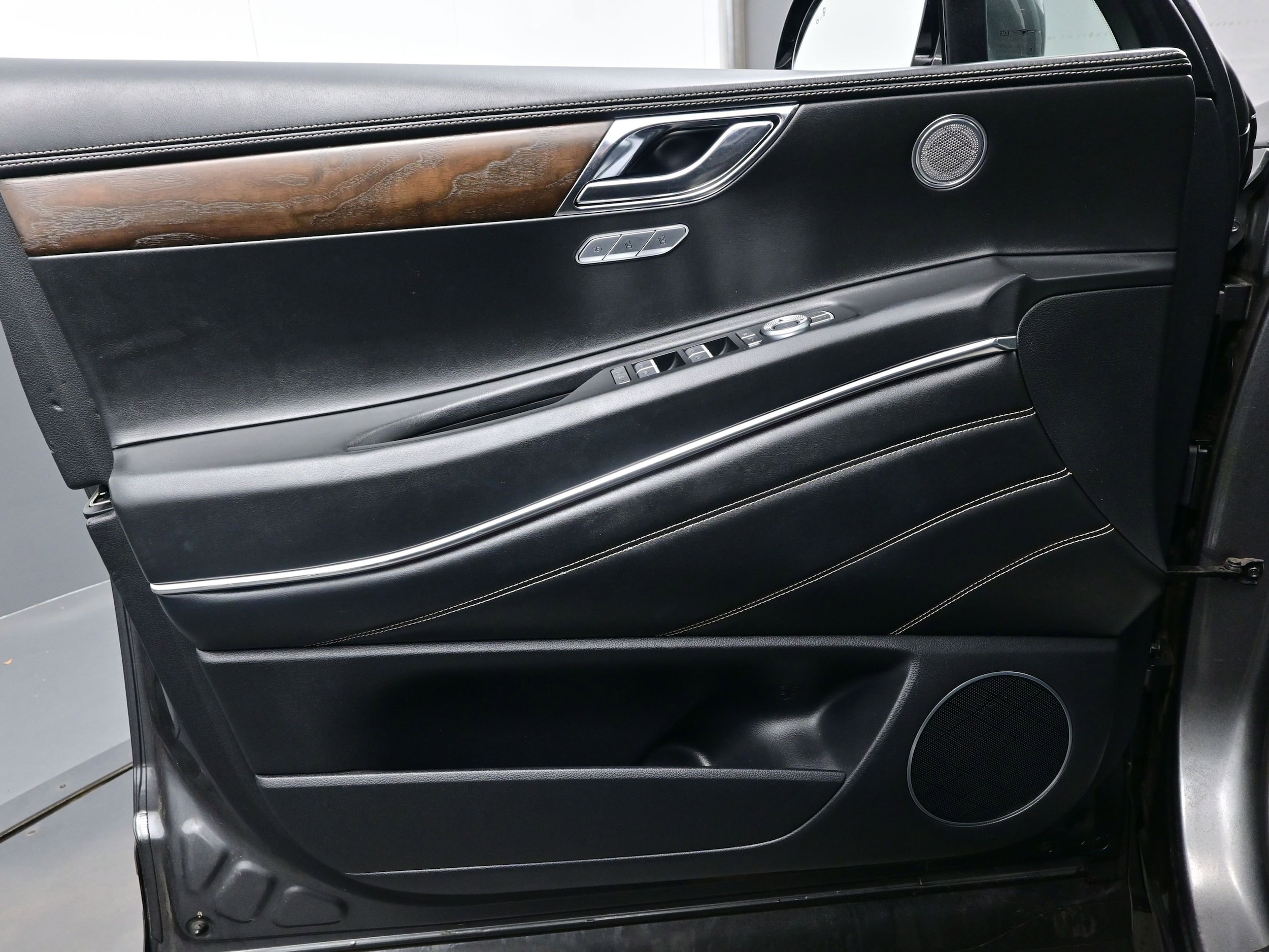 2021 GENESIS GV80 Standard - Photo 9