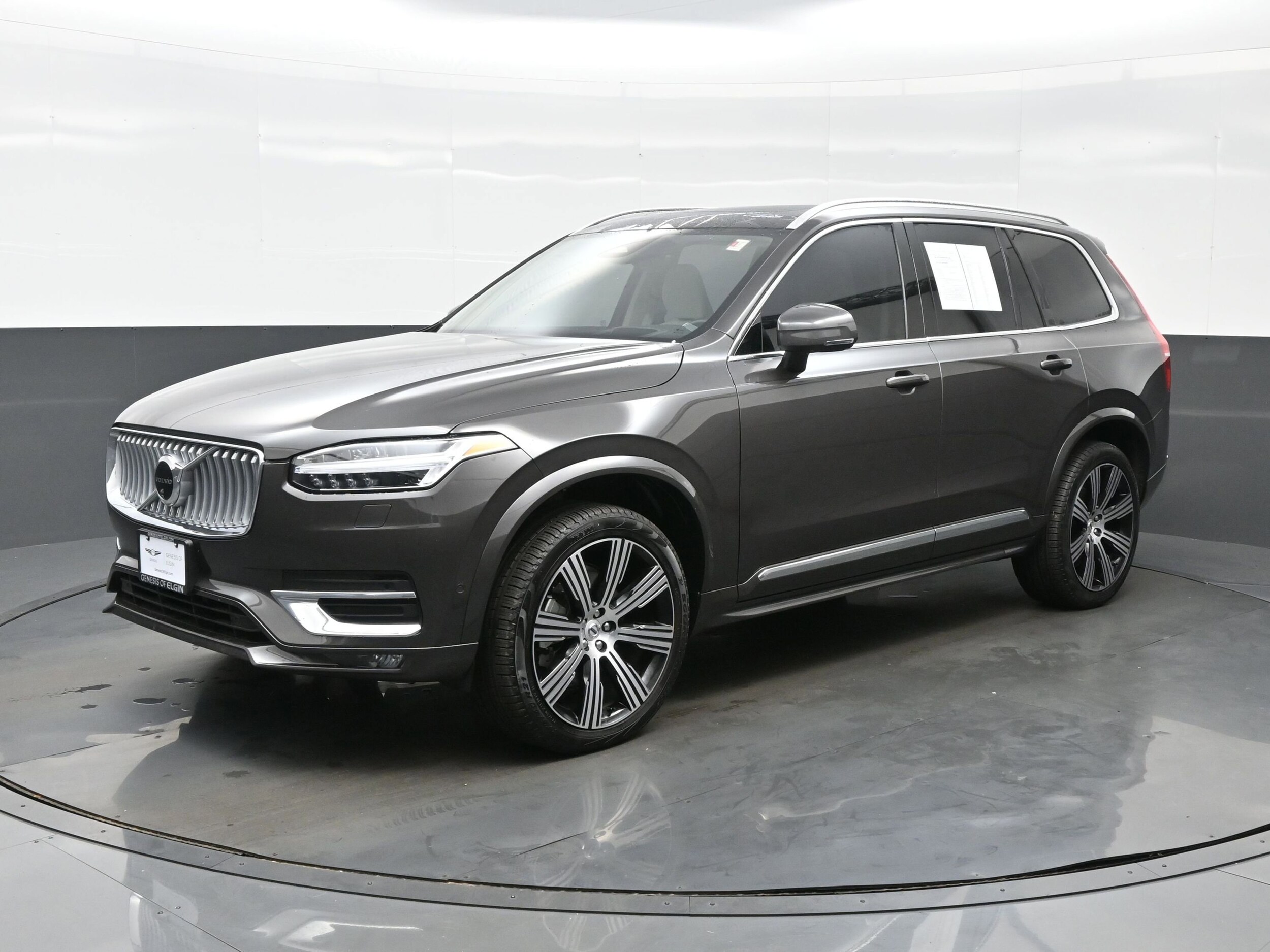 2025 Volvo XC90 photo 2