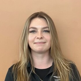 Staff member Ida S from ID_006b9d0fe4d1