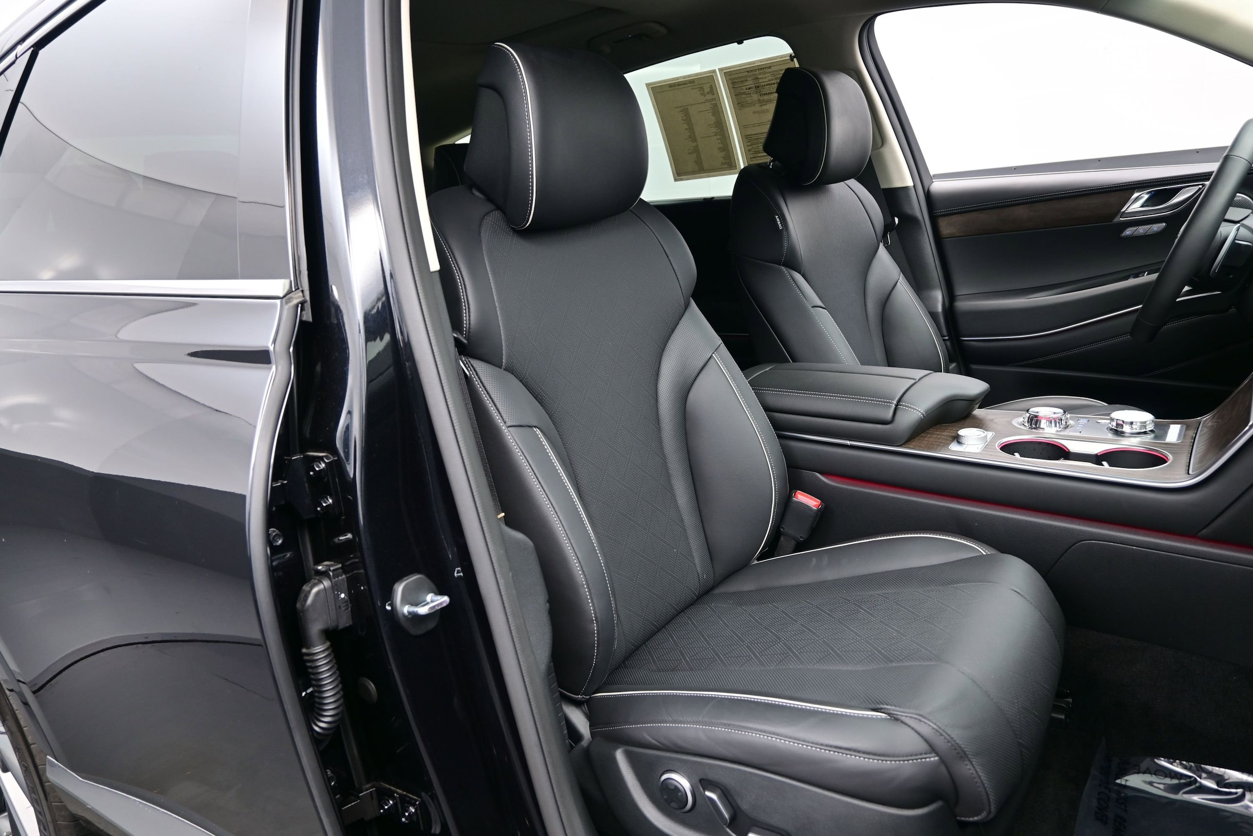 2025 GENESIS GV80 Advanced - Photo 14