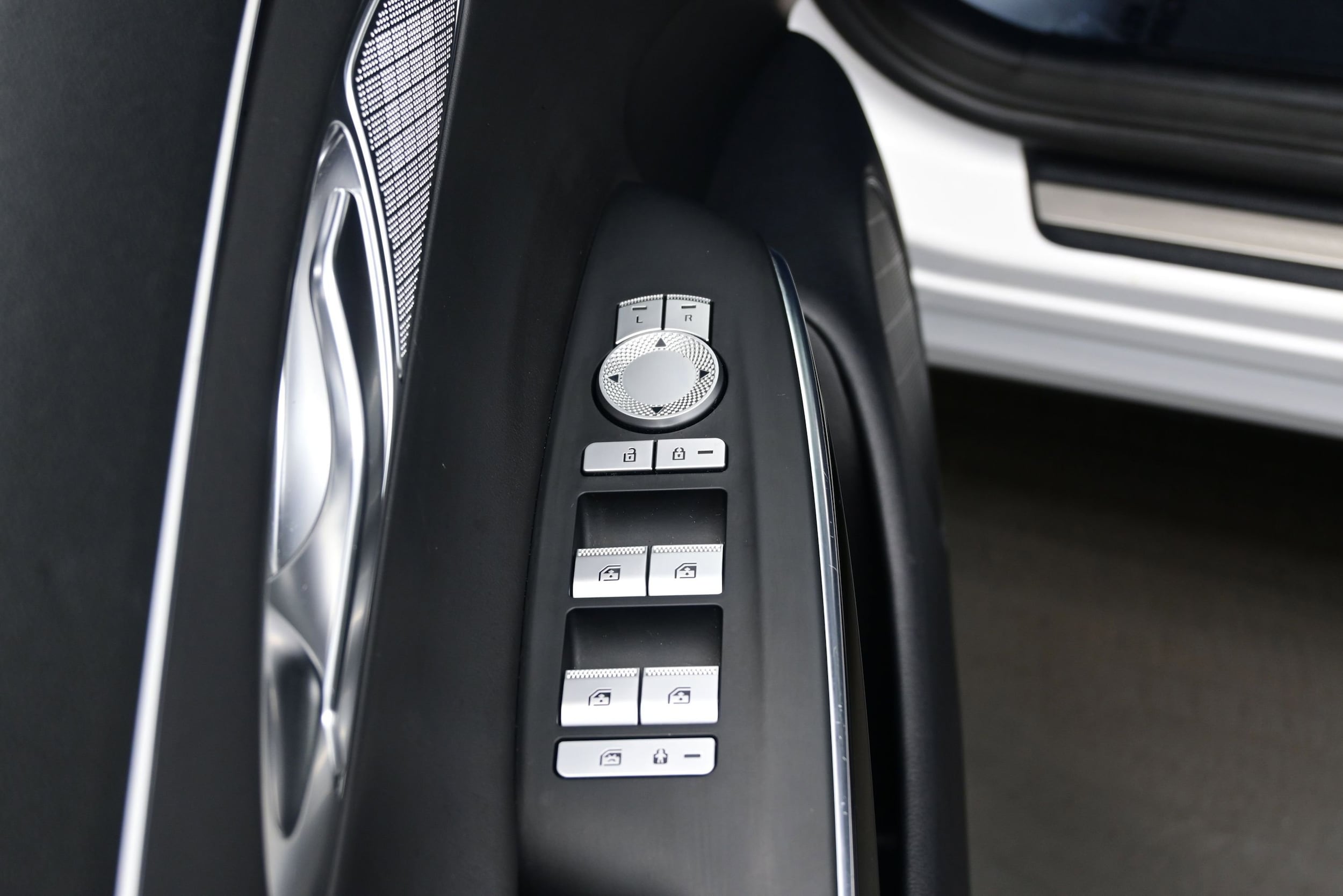 2023 GENESIS GV70 Standard - Photo 10