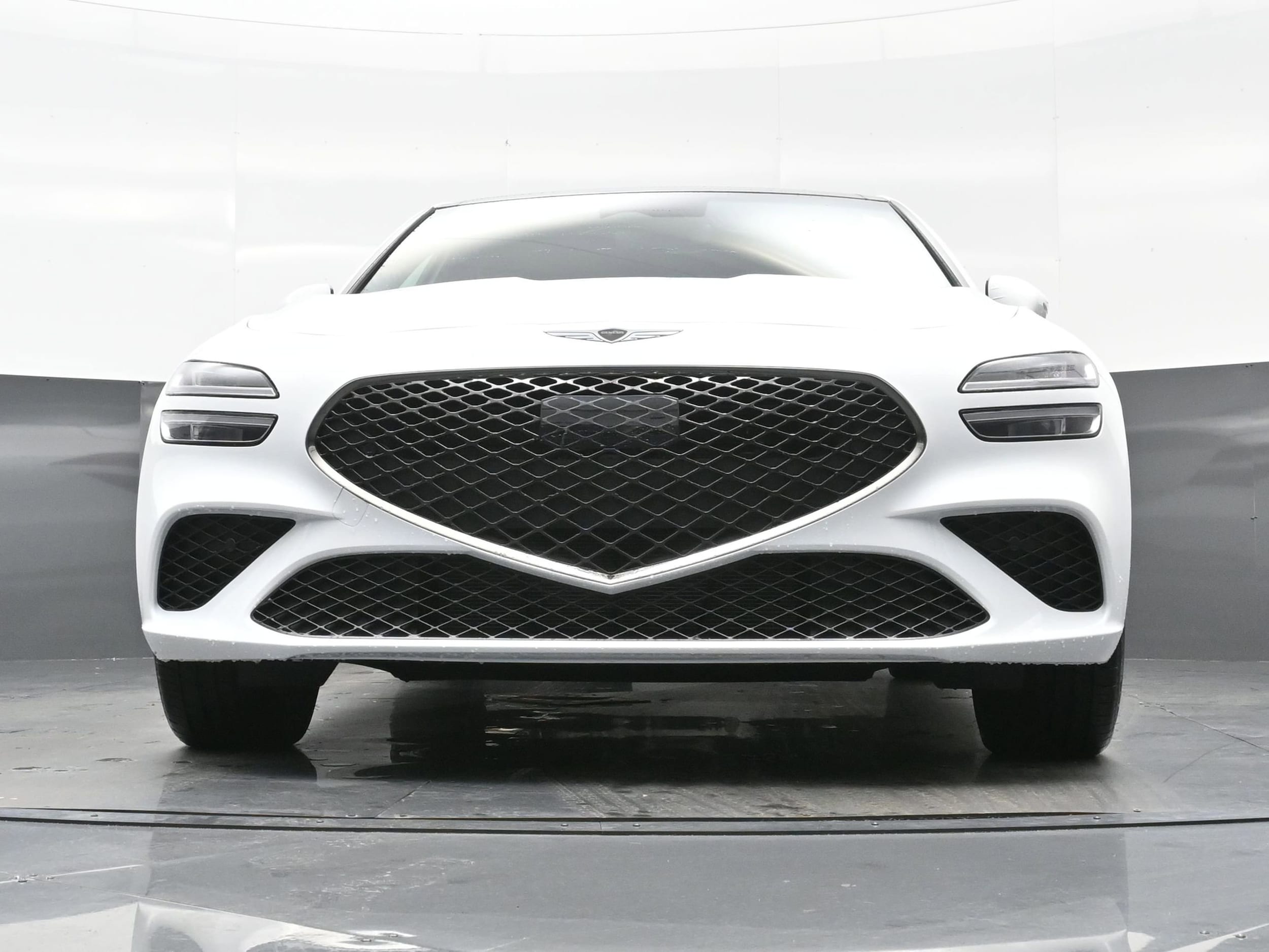 2025 GENESIS G70 Standard - Photo 12