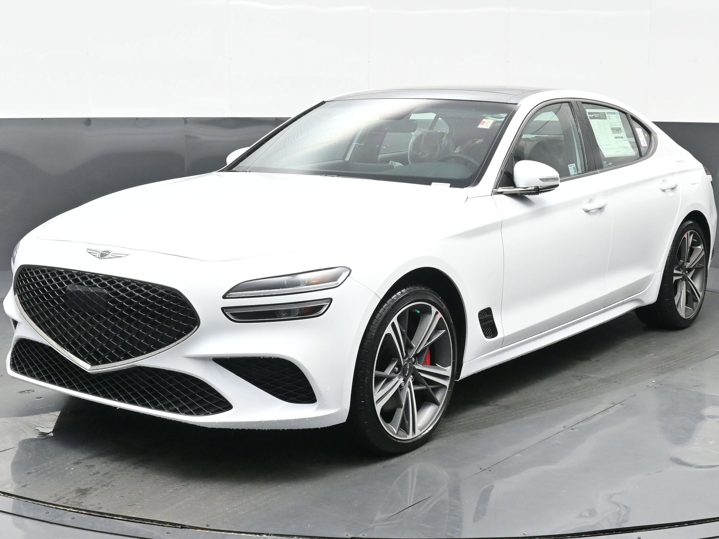2025 Genesis G70 2.5T Sport Prestige photo 2