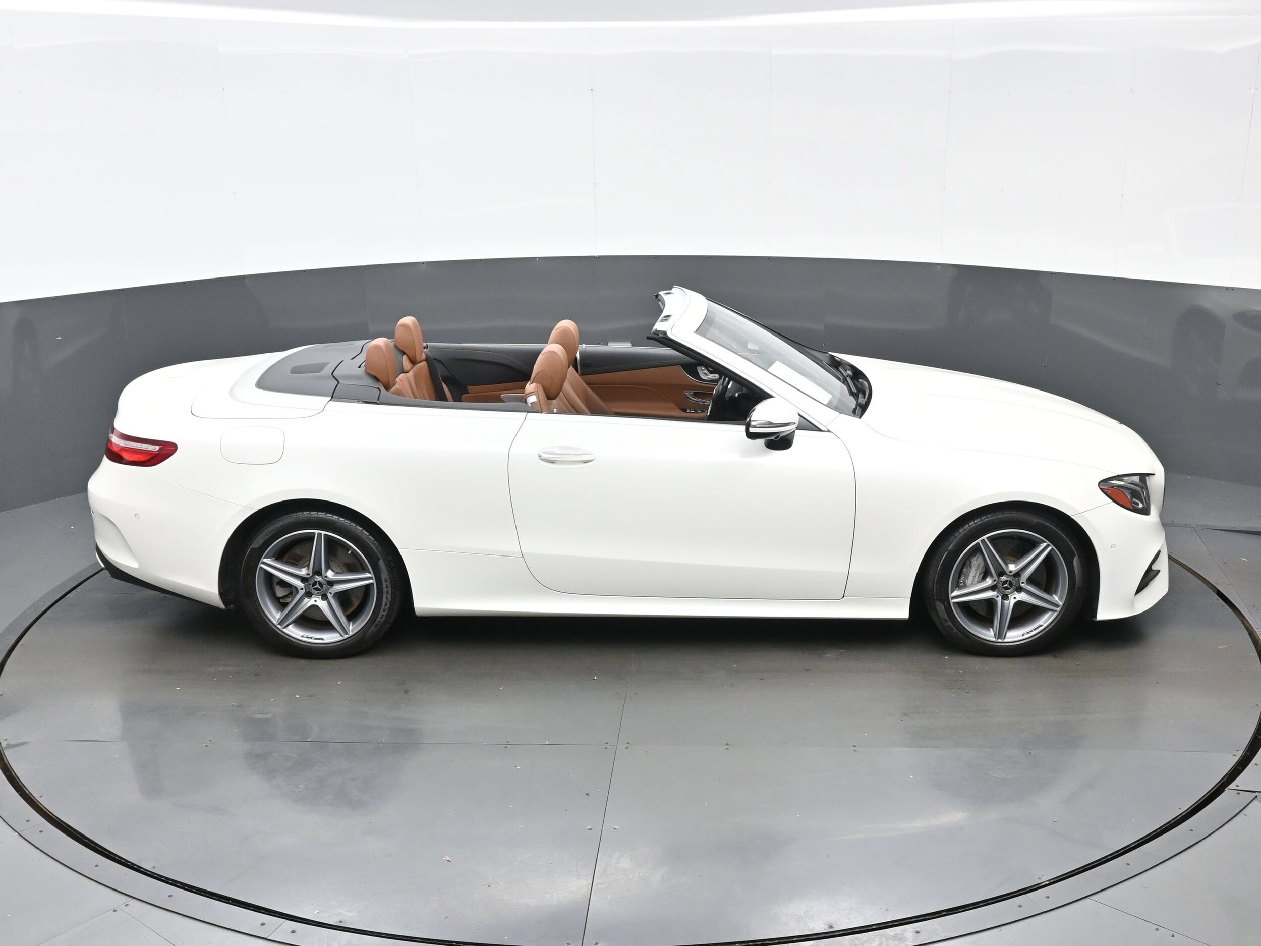 2020 Mercedes-Benz E-Class E450 - Photo 40