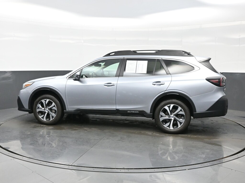 Used 2022 Subaru Outback Limited SUV