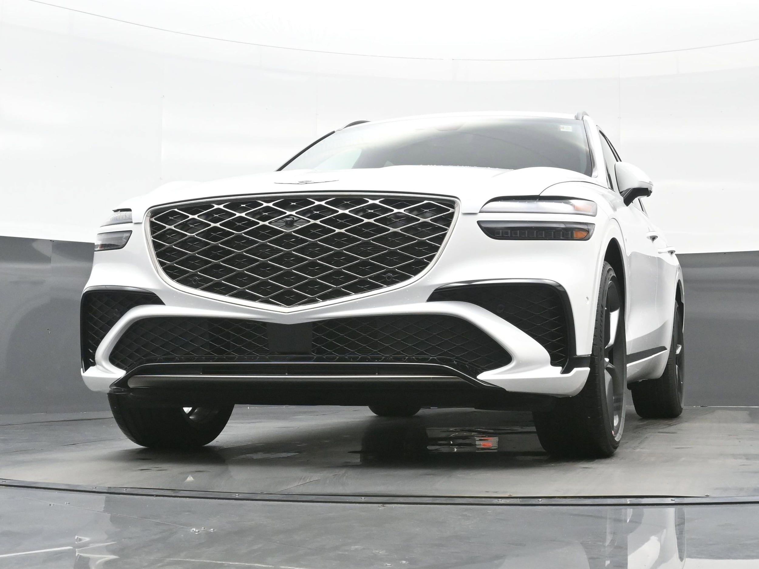 2026 GENESIS GV70 Sport Advanced - Photo 12