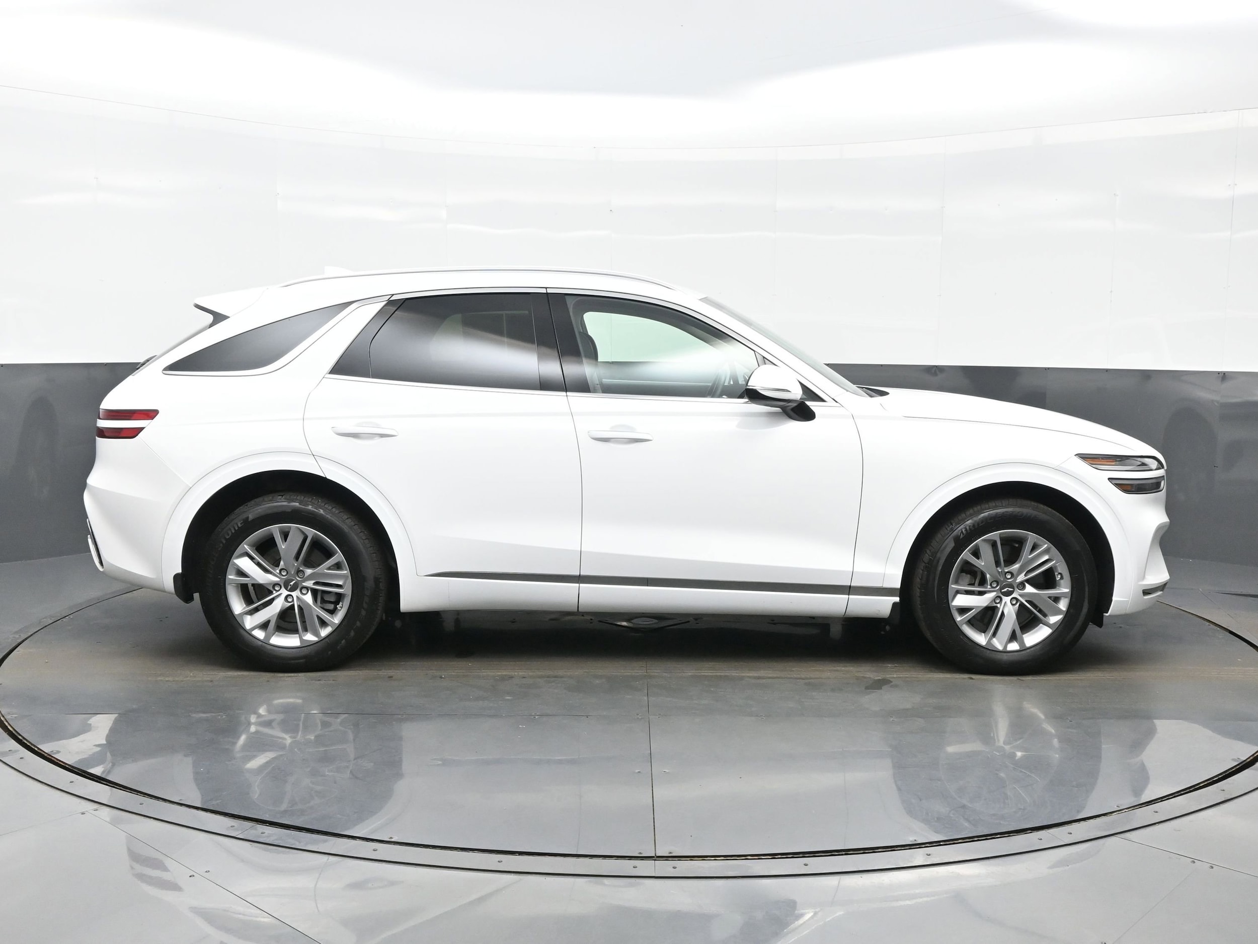 2023 GENESIS GV70 Standard - Photo 7